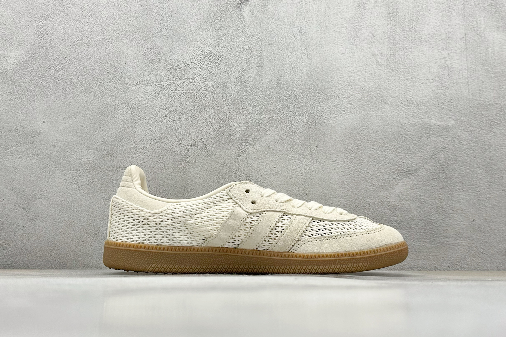 140 X版 Addis Original Samba 复古桑巴板鞋 KK3528