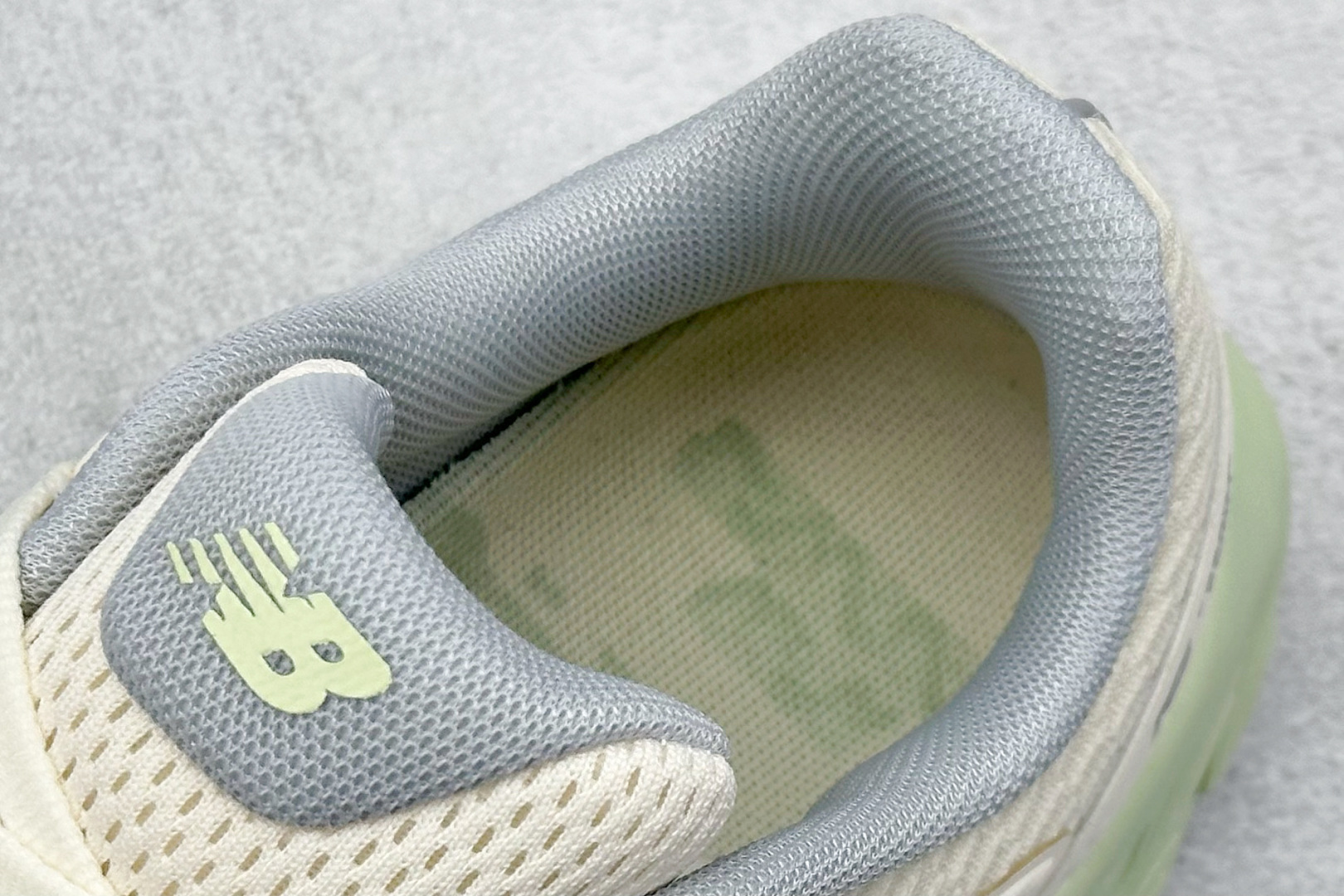 210 New Balance NB Fresh Foam Evoz舒适耐磨低帮跑步鞋 UTRNWA-Chinese UA Cheap High Quatity Brand Clothes Bags handbags Sneakers wholesale wholesaler seller from China Factory suppliers Fashion Clothing Shoes best Quality Beautiful Price 210 New Balance NB Fresh Foam Evoz舒适耐磨低帮跑步鞋 UTRNWA