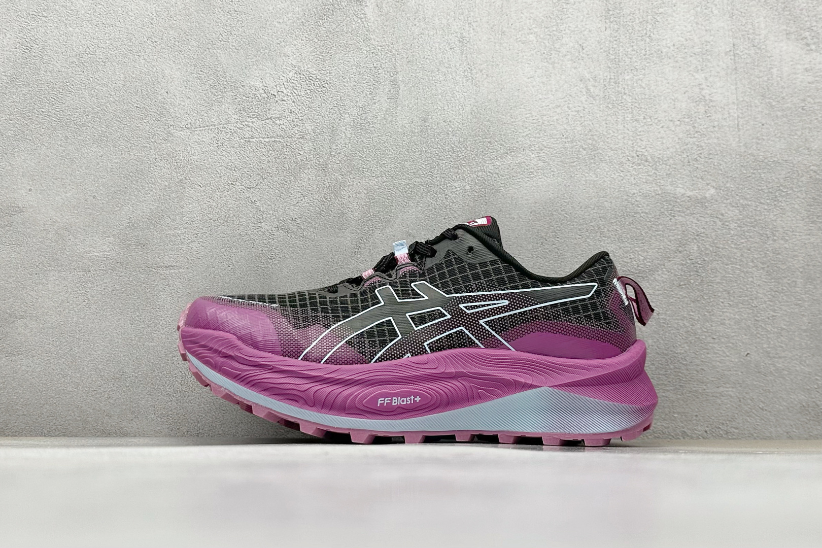 NO:345594,Local private store XL version Asics Gel-Trabuco Max3 retro ASICS breathable casual shoes cushioned men's wear-resistant running shoes The upper is seamless upper to fit the foot type Comfortable midsole 360° wrap-around GL provides good cushioning performance Article number 1011B800 Code 30,,ASICS19860909本地 放店私 XL版 Asics Gel-Trabuco Max3 复古亚瑟士透气休闲鞋缓震男子耐磨跑步鞋 鞋面采用无缝线鞋面 贴合脚型 穿着舒适中底360°环绕式GL 提供良好的缓冲性能 货号1011B800 编码30,,ASICS,Men's shoes