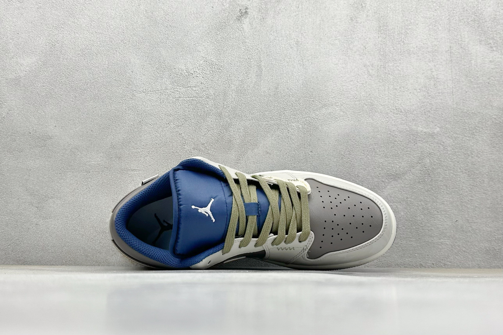 300 FS版 Air Jordan 1 Retro Low 熊猫恶作剧 拓荒骑士 荒无地 棕灰 553558-414-Chinese UA Cheap High Quatity Brand Clothes Bags handbags Sneakers wholesale wholesaler seller from China Factory suppliers Fashion Clothing Shoes best Quality Beautiful Price 300 FS版 Air Jordan 1 Retro Low 熊猫恶作剧 拓荒骑士 荒无地 棕灰 553558-414