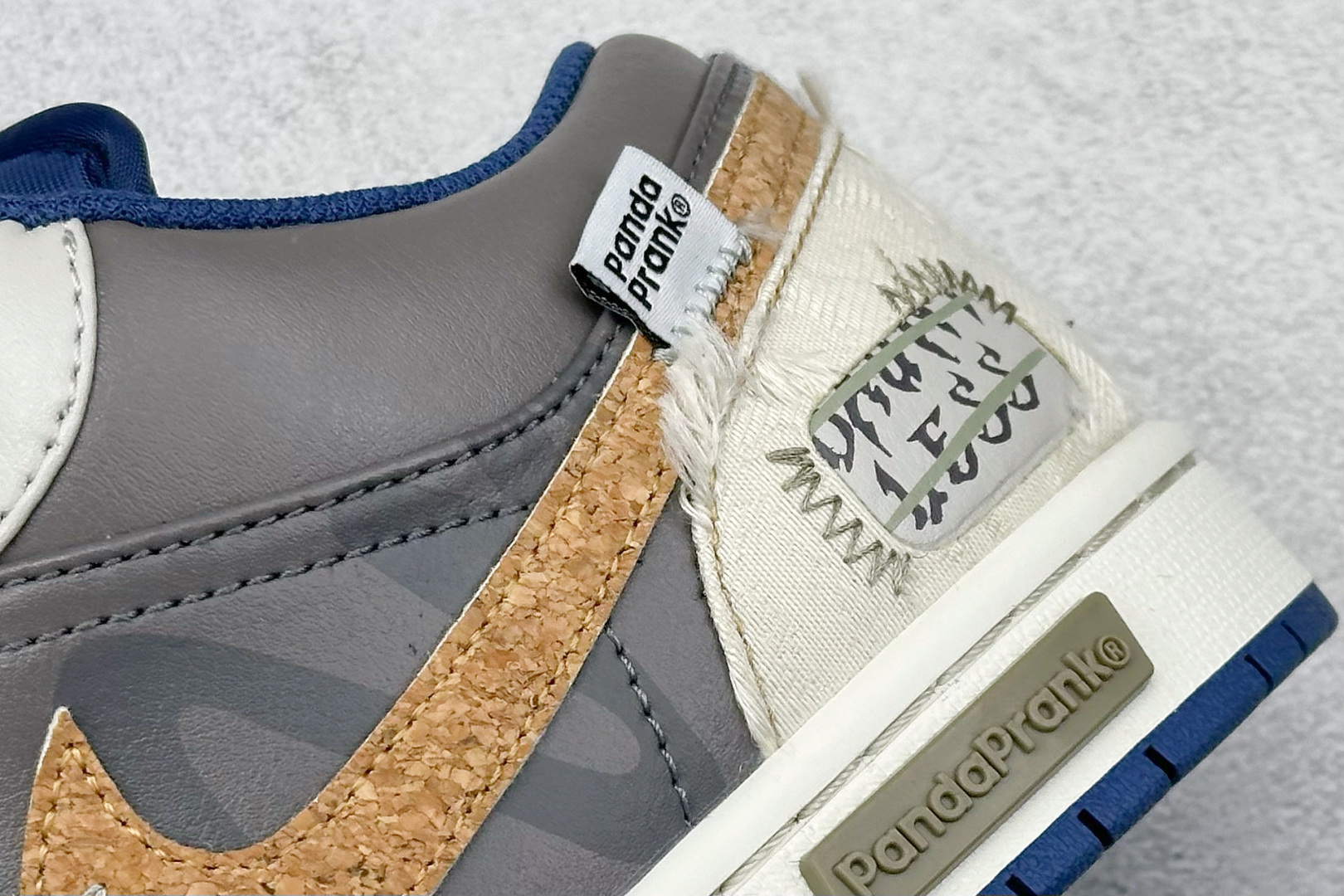 300 FS版 Air Jordan 1 Retro Low 熊猫恶作剧 拓荒骑士 荒无地 棕灰 553558-414-Chinese UA Cheap High Quatity Brand Clothes Bags handbags Sneakers wholesale wholesaler seller from China Factory suppliers Fashion Clothing Shoes best Quality Beautiful Price 300 FS版 Air Jordan 1 Retro Low 熊猫恶作剧 拓荒骑士 荒无地 棕灰 553558-414