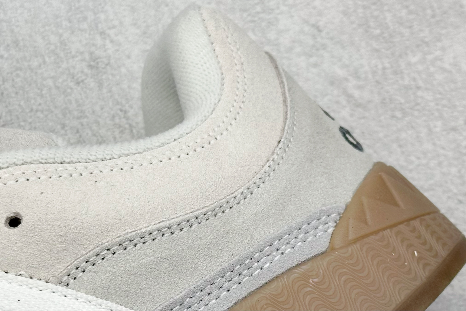 170 TG版 Adidas Adimatic Low 马蒂奇系列低帮 复古鲨鱼面包鞋运动休闲滑板板鞋 ID0847-Chinese UA Cheap High Quatity Brand Clothes Bags handbags Sneakers wholesale wholesaler seller from China Factory suppliers Fashion Clothing Shoes best Quality Beautiful Price 170 TG版 Adidas Adimatic Low 马蒂奇系列低帮 复古鲨鱼面包鞋运动休闲滑板板鞋 ID0847