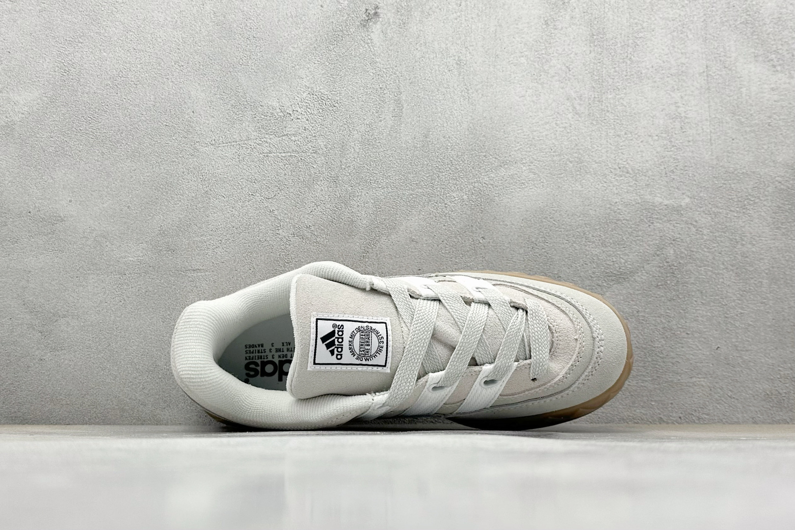 170 TG版 Adidas Adimatic Low 马蒂奇系列低帮 复古鲨鱼面包鞋运动休闲滑板板鞋 ID0847-Chinese UA Cheap High Quatity Brand Clothes Bags handbags Sneakers wholesale wholesaler seller from China Factory suppliers Fashion Clothing Shoes best Quality Beautiful Price 170 TG版 Adidas Adimatic Low 马蒂奇系列低帮 复古鲨鱼面包鞋运动休闲滑板板鞋 ID0847