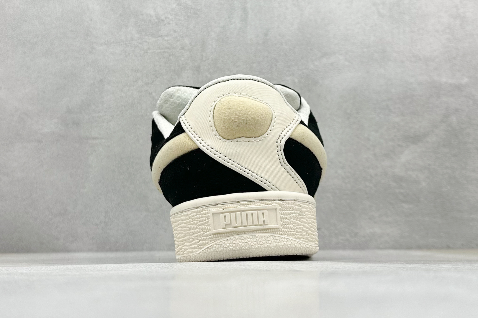 170 TG版 PUMA Suede XL 百搭单品 彪马 防滑耐磨低帮板鞋 399415-01-Chinese UA Cheap High Quatity Brand Clothes Bags handbags Sneakers wholesale wholesaler seller from China Factory suppliers Fashion Clothing Shoes best Quality Beautiful Price 170 TG版 PUMA Suede XL 百搭单品 彪马 防滑耐磨低帮板鞋 399415-01