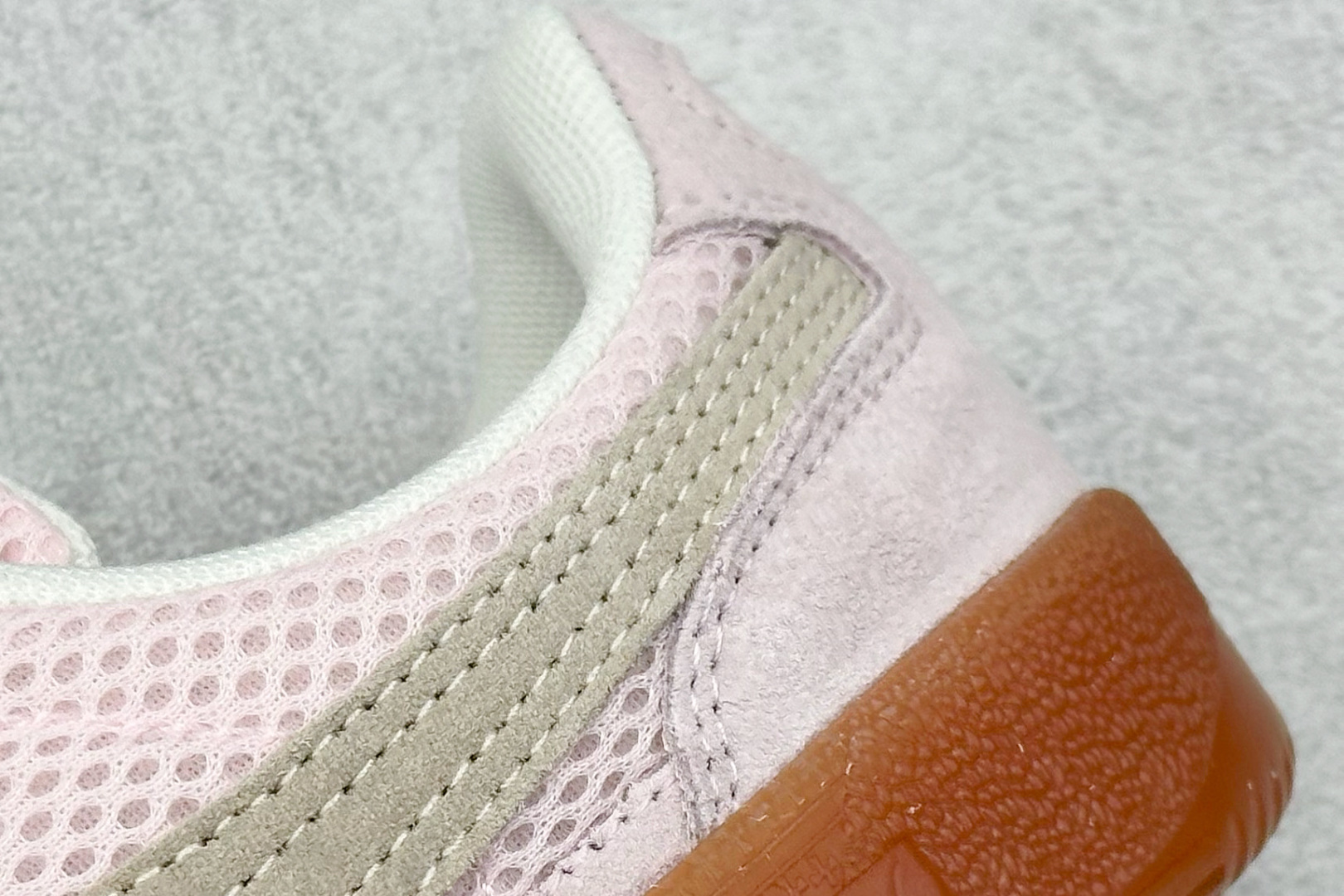 160 TG版 Puma Palermo 复古单品彪马 防滑耐磨低帮德训板鞋 403954-01-Chinese UA Cheap High Quatity Brand Clothes Bags handbags Sneakers wholesale wholesaler seller from China Factory suppliers Fashion Clothing Shoes best Quality Beautiful Price 160 TG版 Puma Palermo 复古单品彪马 防滑耐磨低帮德训板鞋 403954-01