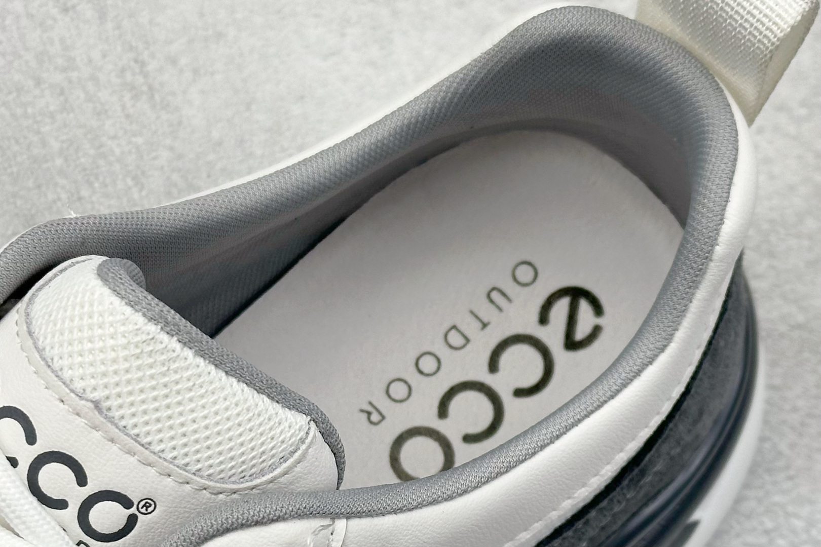 280 Ecco 爱步 2023夏季新款潮流拼接华夫复古老爹鞋 689373-Chinese UA Cheap High Quatity Brand Clothes Bags handbags Sneakers wholesale wholesaler seller from China Factory suppliers Fashion Clothing Shoes best Quality Beautiful Price 280 Ecco 爱步 2023夏季新款潮流拼接华夫复古老爹鞋 689373