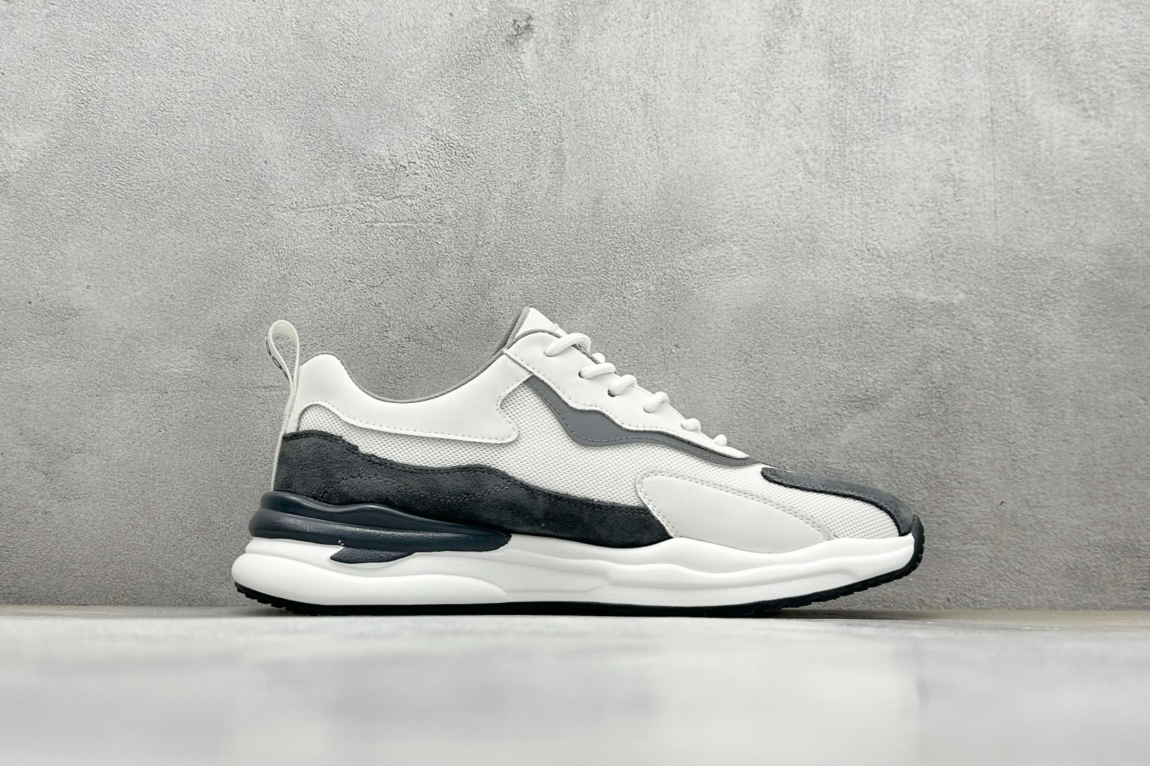 280 Ecco 爱步 2023夏季新款潮流拼接华夫复古老爹鞋 689373-Chinese UA Cheap High Quatity Brand Clothes Bags handbags Sneakers wholesale wholesaler seller from China Factory suppliers Fashion Clothing Shoes best Quality Beautiful Price 280 Ecco 爱步 2023夏季新款潮流拼接华夫复古老爹鞋 689373