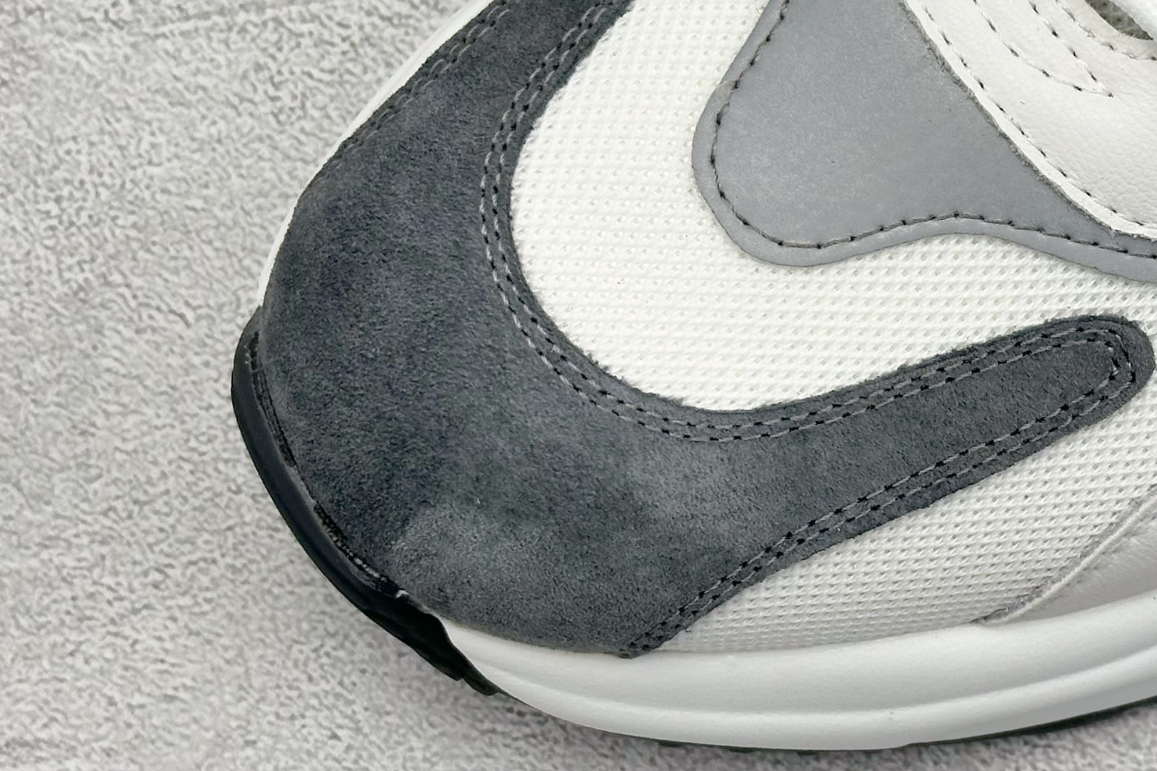 280 Ecco 爱步 2023夏季新款潮流拼接华夫复古老爹鞋 689373-Chinese UA Cheap High Quatity Brand Clothes Bags handbags Sneakers wholesale wholesaler seller from China Factory suppliers Fashion Clothing Shoes best Quality Beautiful Price 280 Ecco 爱步 2023夏季新款潮流拼接华夫复古老爹鞋 689373