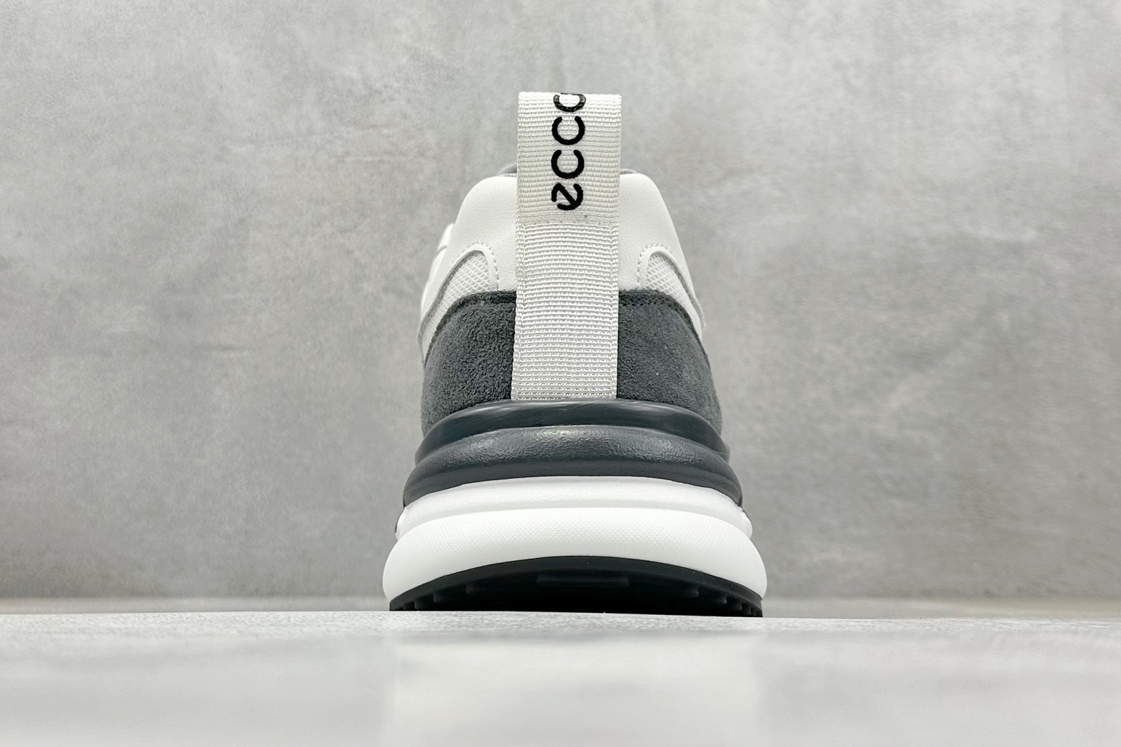 280 Ecco 爱步 2023夏季新款潮流拼接华夫复古老爹鞋 689373-Chinese UA Cheap High Quatity Brand Clothes Bags handbags Sneakers wholesale wholesaler seller from China Factory suppliers Fashion Clothing Shoes best Quality Beautiful Price 280 Ecco 爱步 2023夏季新款潮流拼接华夫复古老爹鞋 689373