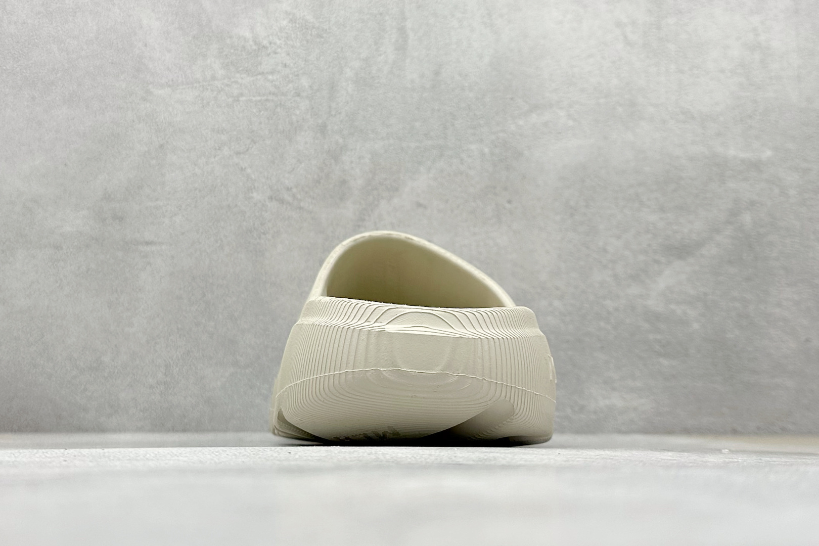 110 NY版 MLB Skipper Slide 纽约洋基队 夏季休闲拖鞋 3ALPS0153