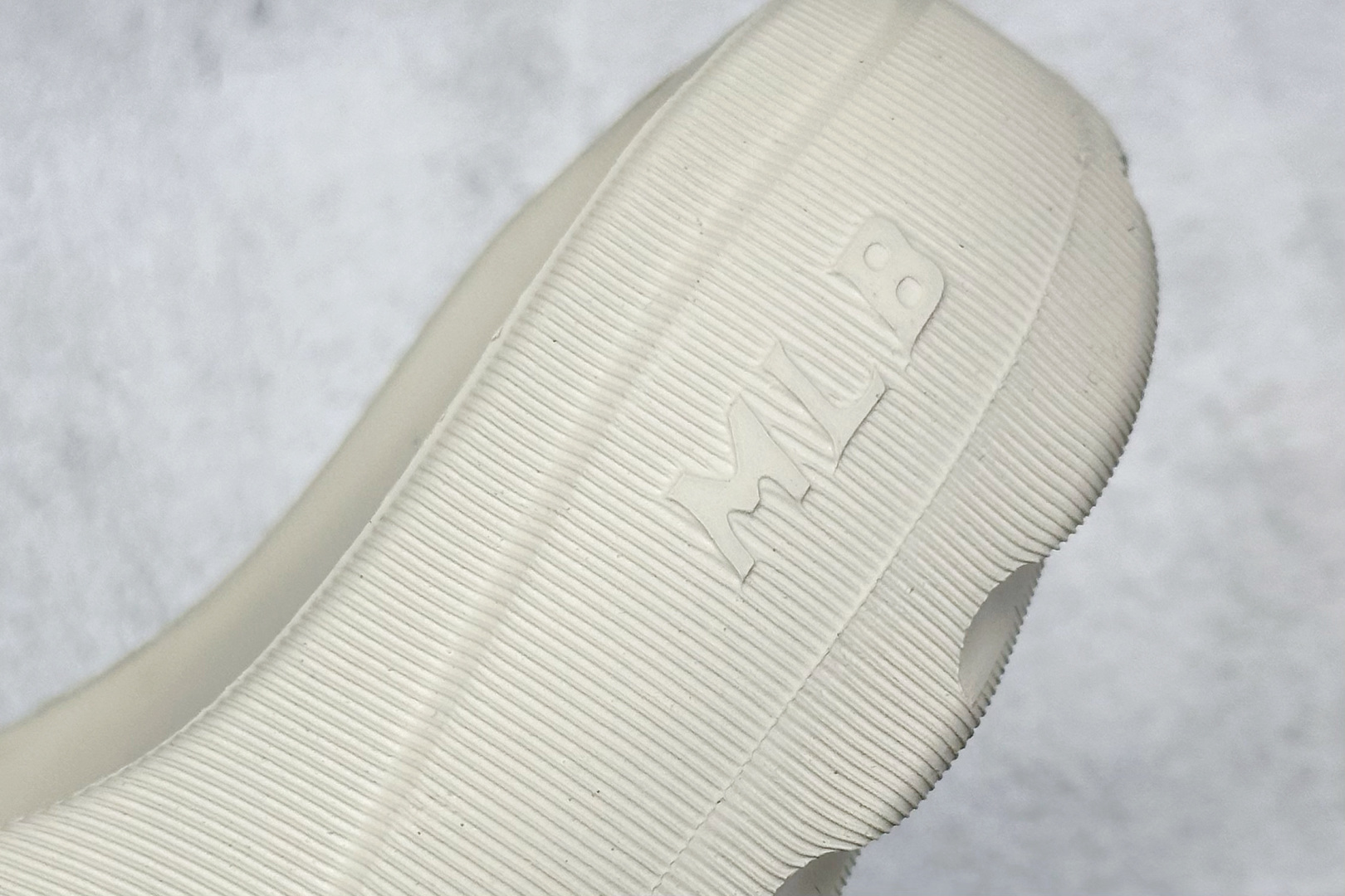 110 NY版 MLB Skipper Slide 纽约洋基队 夏季休闲拖鞋 3ALPS0153