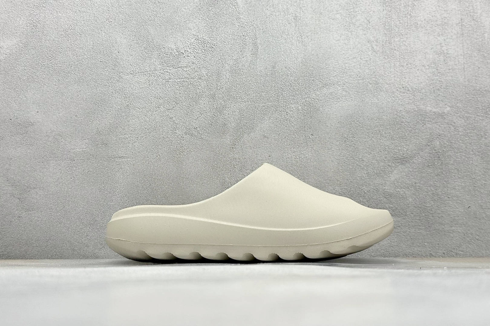 110 NY版 MLB Skipper Slide 纽约洋基队 夏季休闲拖鞋 3ALPS0153