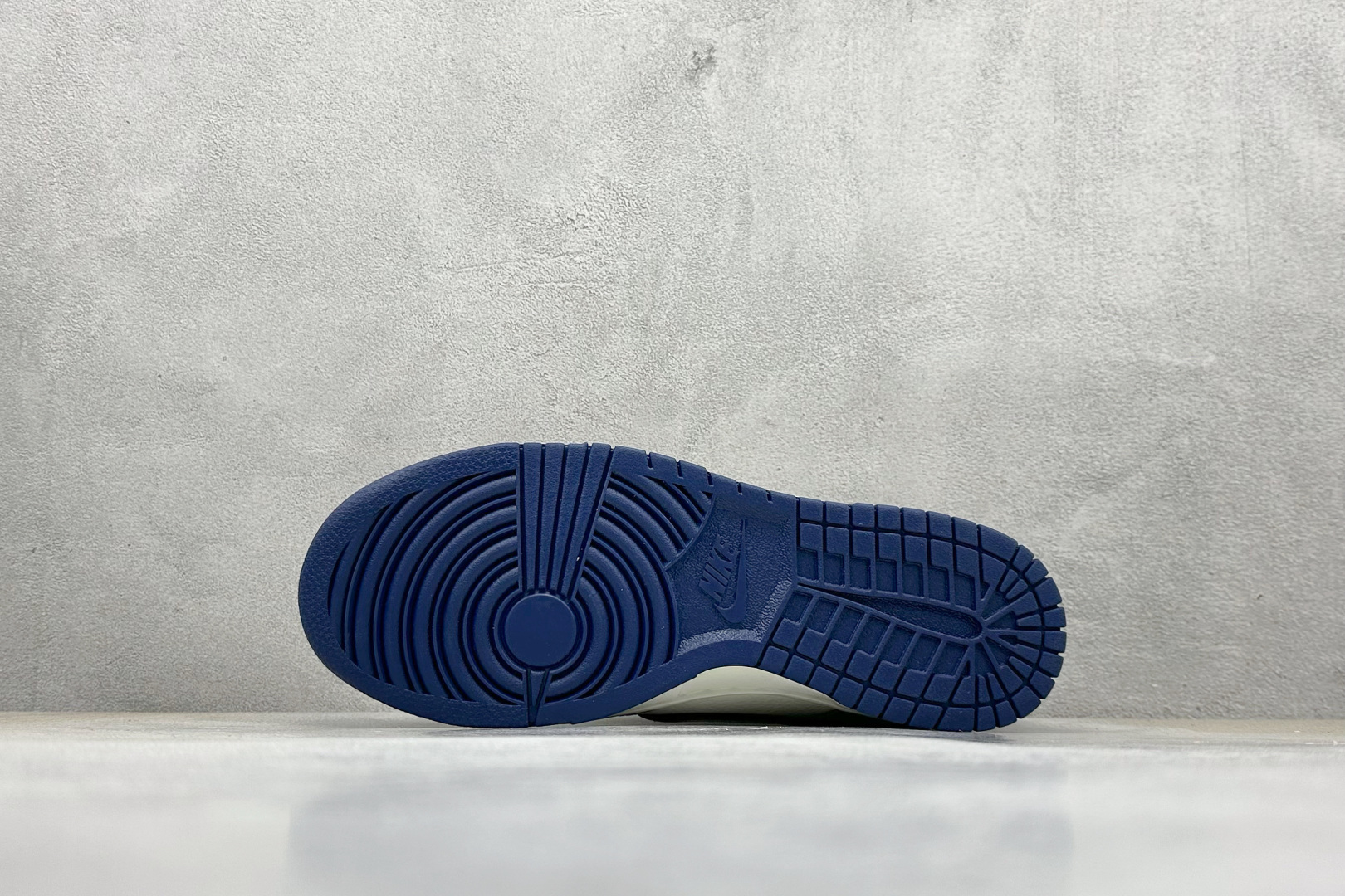 240 XC版 Nk SB Dunk Low MLB联名 刺绣蓝Logo 周年高端定制 低帮休闲板鞋 DJ2024-092-Chinese UA Cheap High Quatity Brand Clothes Bags handbags Sneakers wholesale wholesaler seller from China Factory suppliers Fashion Clothing Shoes best Quality Beautiful Price 240 XC版 Nk SB Dunk Low MLB联名 刺绣蓝Logo 周年高端定制 低帮休闲板鞋 DJ2024-092