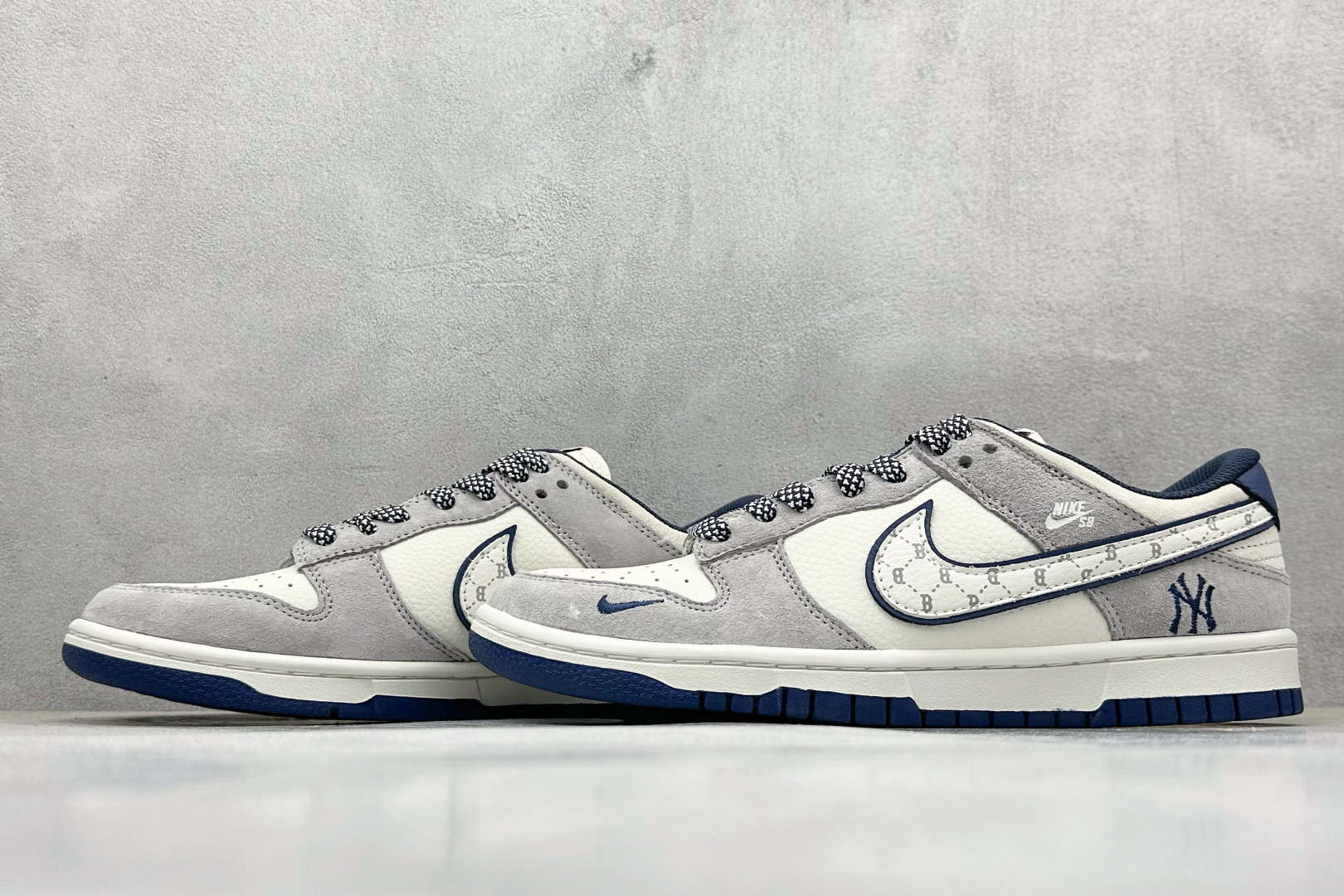 240 XC版 Nk SB Dunk Low MLB联名 刺绣蓝Logo 周年高端定制 低帮休闲板鞋 DJ2024-092-Chinese UA Cheap High Quatity Brand Clothes Bags handbags Sneakers wholesale wholesaler seller from China Factory suppliers Fashion Clothing Shoes best Quality Beautiful Price 240 XC版 Nk SB Dunk Low MLB联名 刺绣蓝Logo 周年高端定制 低帮休闲板鞋 DJ2024-092