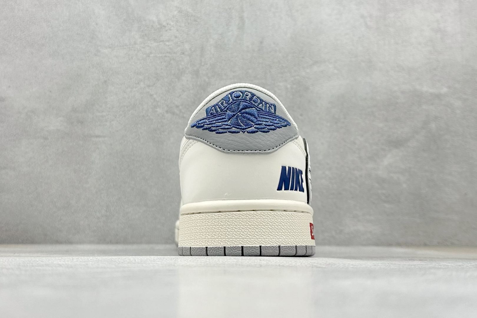 280 XC版 Travis Scott x Fragment Design x Air Jordan 1 Low SP AJ1 乔1 耐克联名 多重勾 低帮文化休闲板鞋 XS7089-597-Chinese UA Cheap High Quatity Brand Clothes Bags handbags Sneakers wholesale wholesaler seller from China Factory suppliers Fashion Clothing Shoes best Quality Beautiful Price 280 XC版 Travis Scott x Fragment Design x Air Jordan 1 Low SP AJ1 乔1 耐克联名 多重勾 低帮文化休闲板鞋 XS7089-597