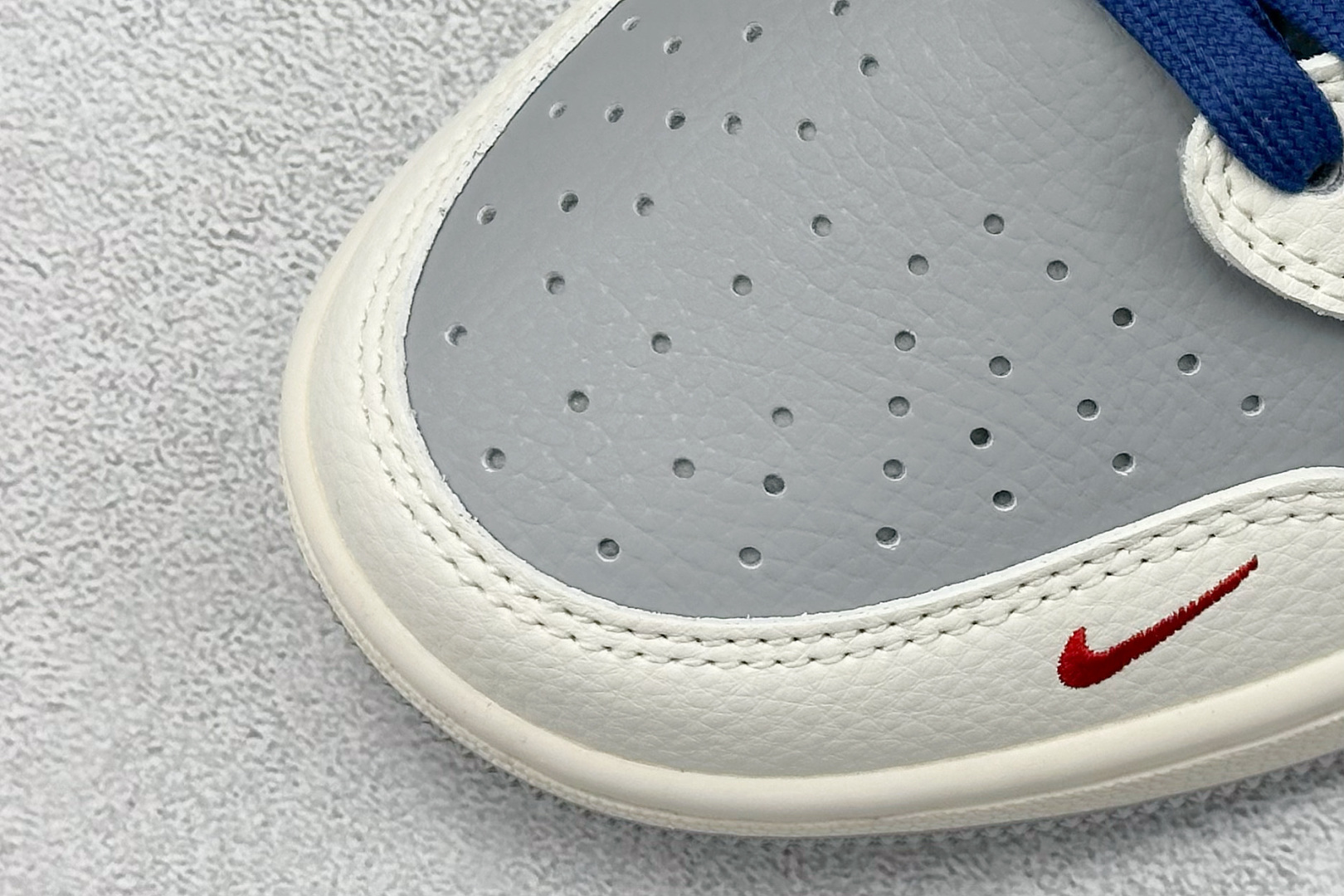 280 XC版 Travis Scott x Fragment Design x Air Jordan 1 Low SP AJ1 乔1 耐克联名 多重勾 低帮文化休闲板鞋 XS7089-597-Chinese UA Cheap High Quatity Brand Clothes Bags handbags Sneakers wholesale wholesaler seller from China Factory suppliers Fashion Clothing Shoes best Quality Beautiful Price 280 XC版 Travis Scott x Fragment Design x Air Jordan 1 Low SP AJ1 乔1 耐克联名 多重勾 低帮文化休闲板鞋 XS7089-597