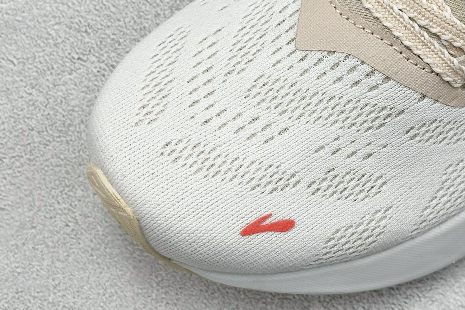 200 Brooks Hyperion Max 2 布鲁克斯 烈风2系列低帮透气缓震支撑休闲运动慢跑鞋 120421 1B 173