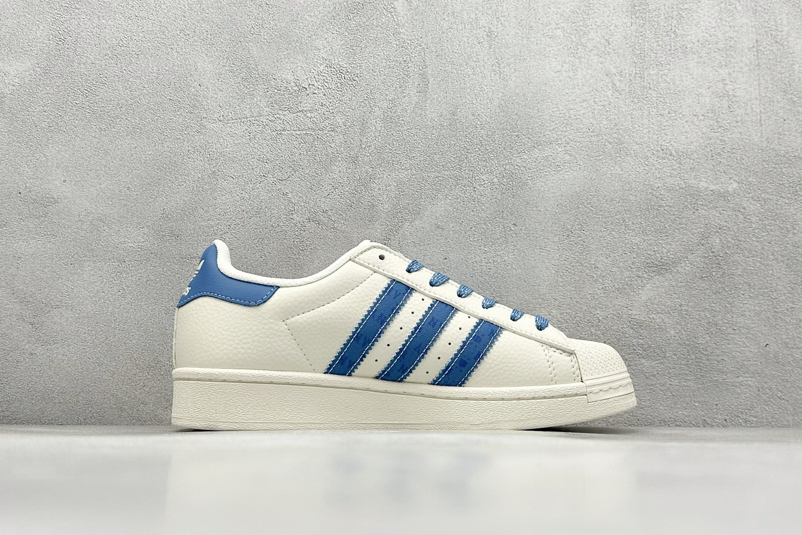 240 AD Originals Superstar x MLB 白蓝 XS0012