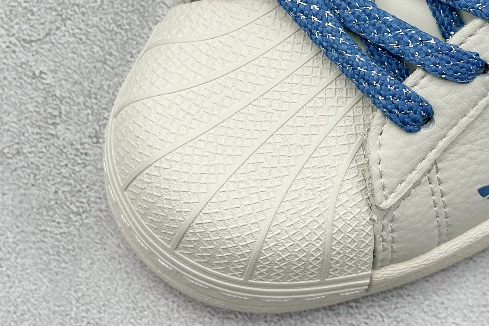 240 AD Originals Superstar x MLB 白蓝 XS0012