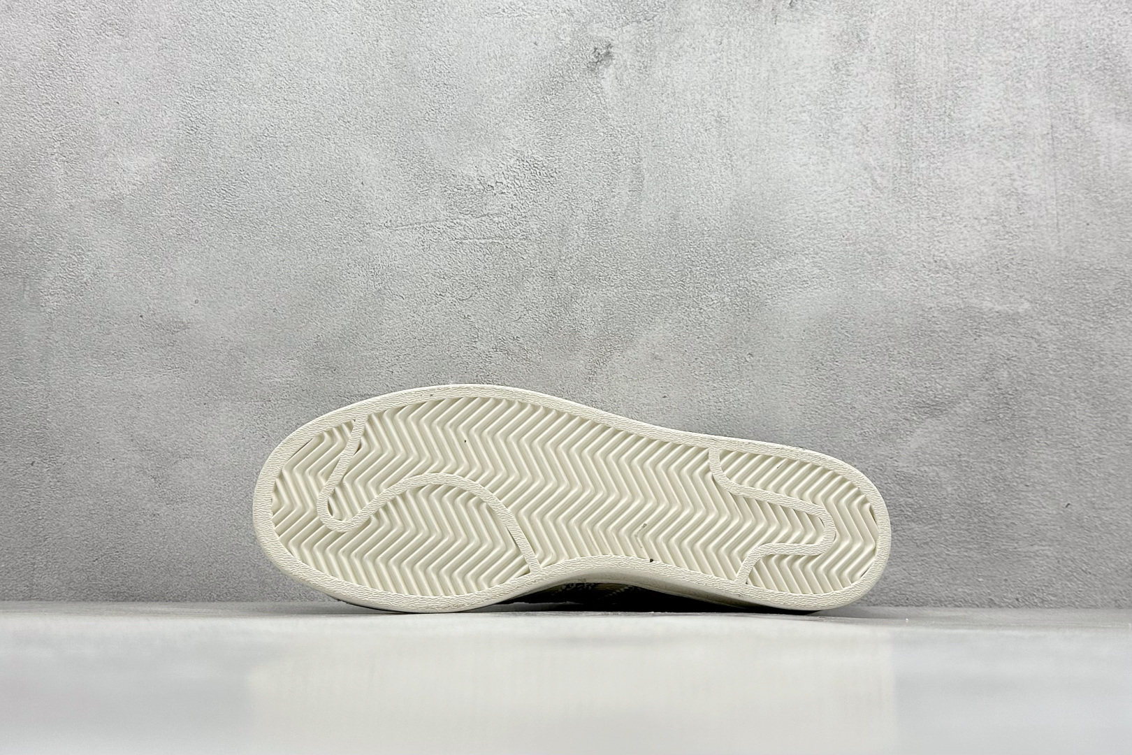 240 AD Originals Superstar x 斯图西 XG0009-Chinese UA Cheap High Quatity Brand Clothes Bags handbags Sneakers wholesale wholesaler seller from China Factory suppliers Fashion Clothing Shoes best Quality Beautiful Price 240 AD Originals Superstar x 斯图西 XG0009