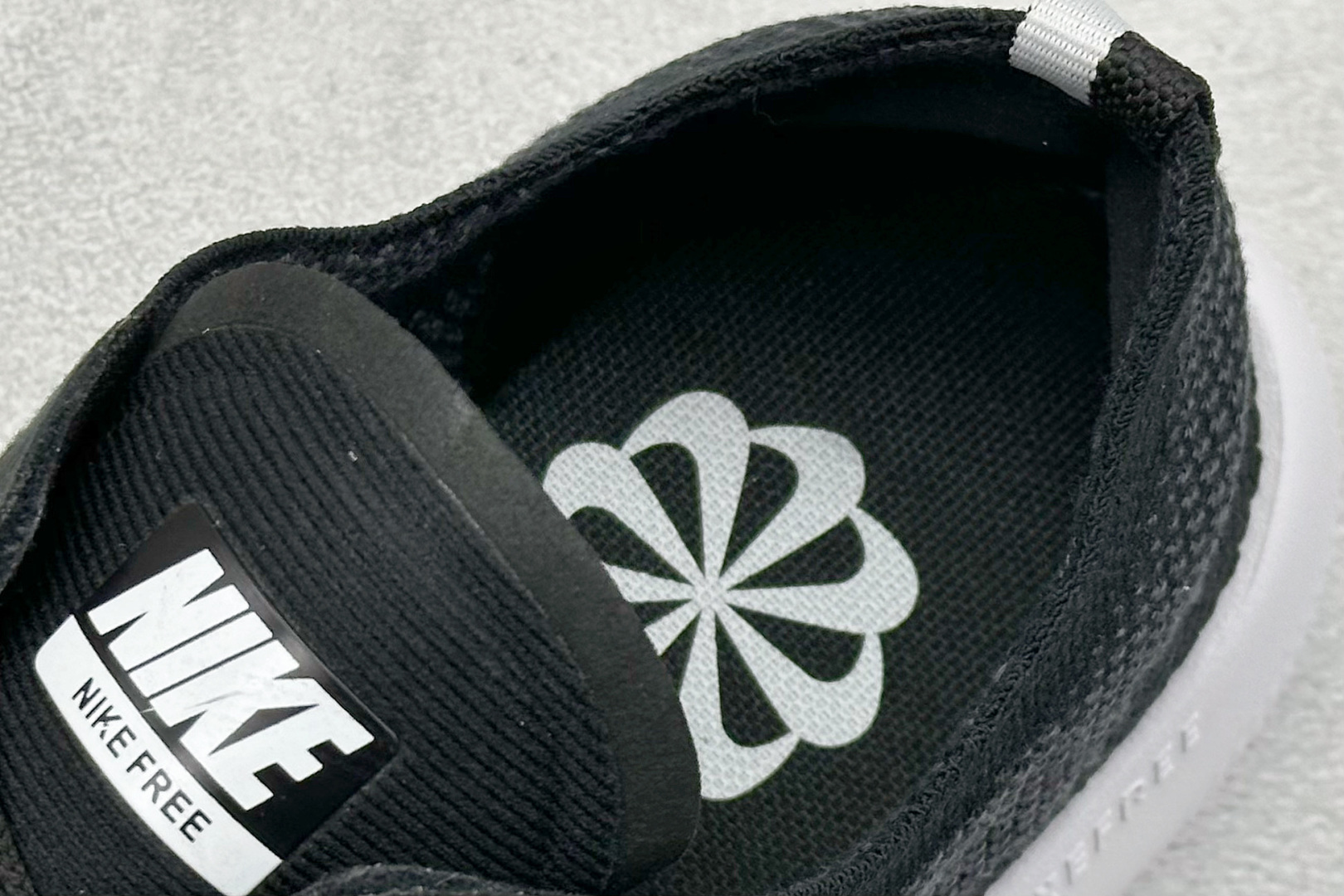 140 NK Free 2025 赤足透气缓震运动跑鞋 HF1078-002