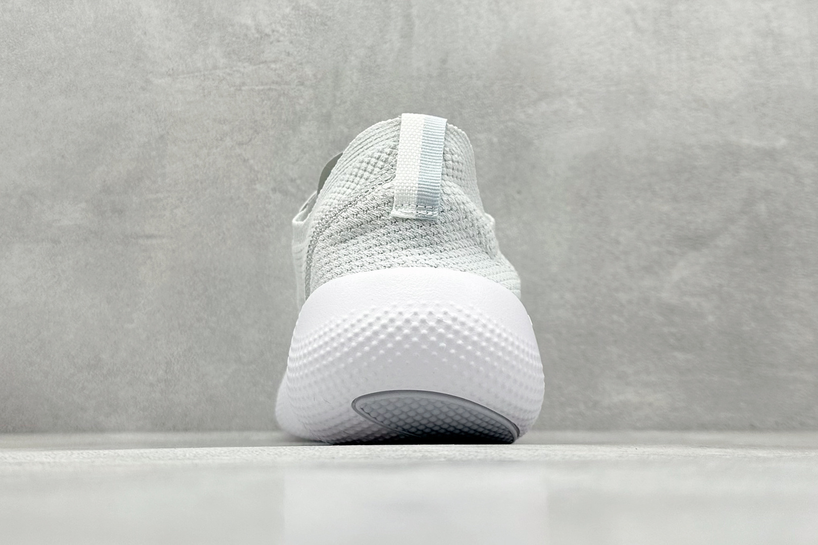 140 NK Free 2025 赤足透气缓震运动跑鞋 HF1078-100-Chinese UA Cheap High Quatity Brand Clothes Bags handbags Sneakers wholesale wholesaler seller from China Factory suppliers Fashion Clothing Shoes best Quality Beautiful Price 140 NK Free 2025 赤足透气缓震运动跑鞋 HF1078-100