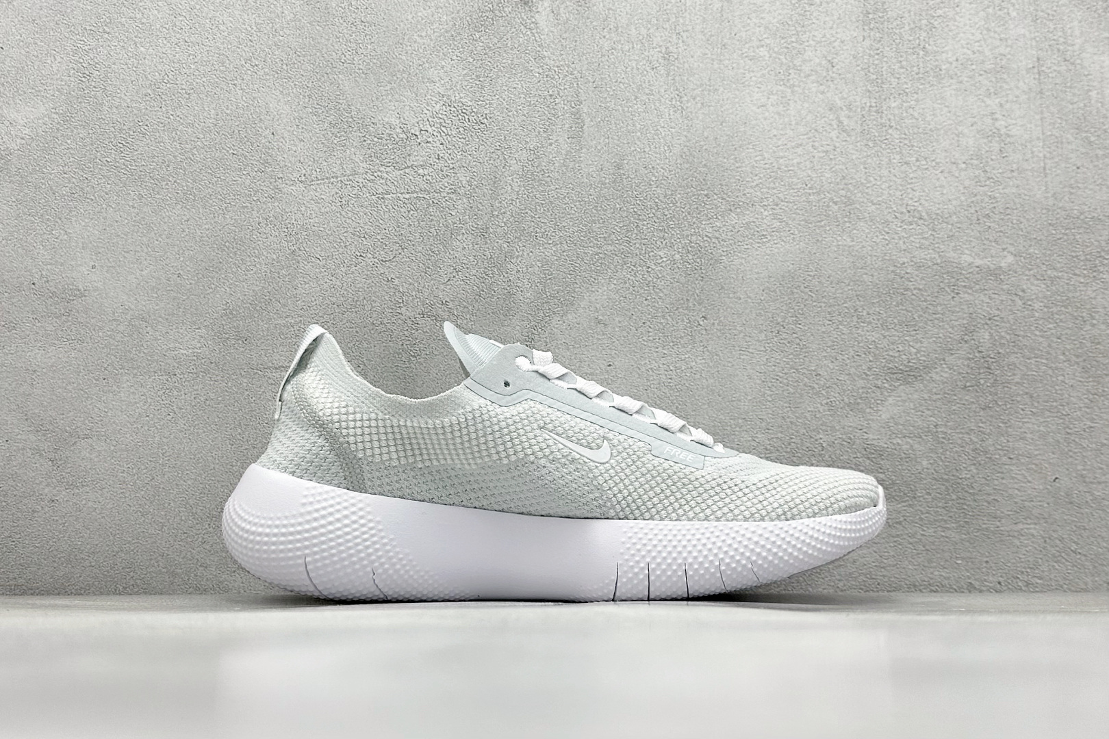 140 NK Free 2025 赤足透气缓震运动跑鞋 HF1078-100-Chinese UA Cheap High Quatity Brand Clothes Bags handbags Sneakers wholesale wholesaler seller from China Factory suppliers Fashion Clothing Shoes best Quality Beautiful Price 140 NK Free 2025 赤足透气缓震运动跑鞋 HF1078-100