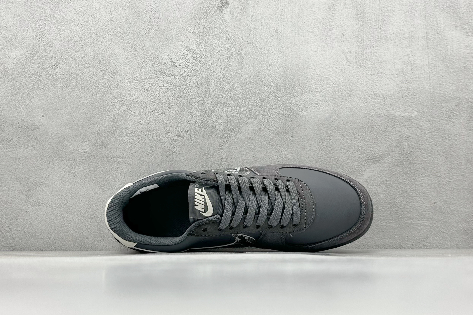 160 NK Field General 82 美式复古球鞋板鞋 随着复古球鞋文化的复兴 IF0667-001-Chinese UA Cheap High Quatity Brand Clothes Bags handbags Sneakers wholesale wholesaler seller from China Factory suppliers Fashion Clothing Shoes best Quality Beautiful Price 160 NK Field General 82 美式复古球鞋板鞋 随着复古球鞋文化的复兴 IF0667-001