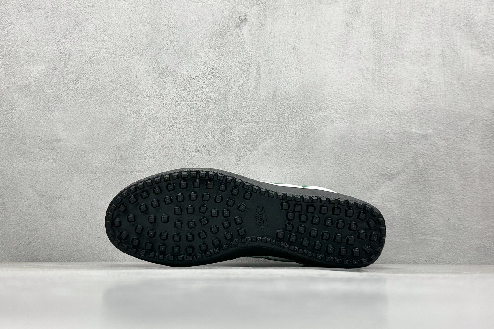 160 NK Field General 82 美式复古球鞋板鞋 随着复古球鞋文化的复兴 FZ5593-103-Chinese UA Cheap High Quatity Brand Clothes Bags handbags Sneakers wholesale wholesaler seller from China Factory suppliers Fashion Clothing Shoes best Quality Beautiful Price 160 NK Field General 82 美式复古球鞋板鞋 随着复古球鞋文化的复兴 FZ5593-103