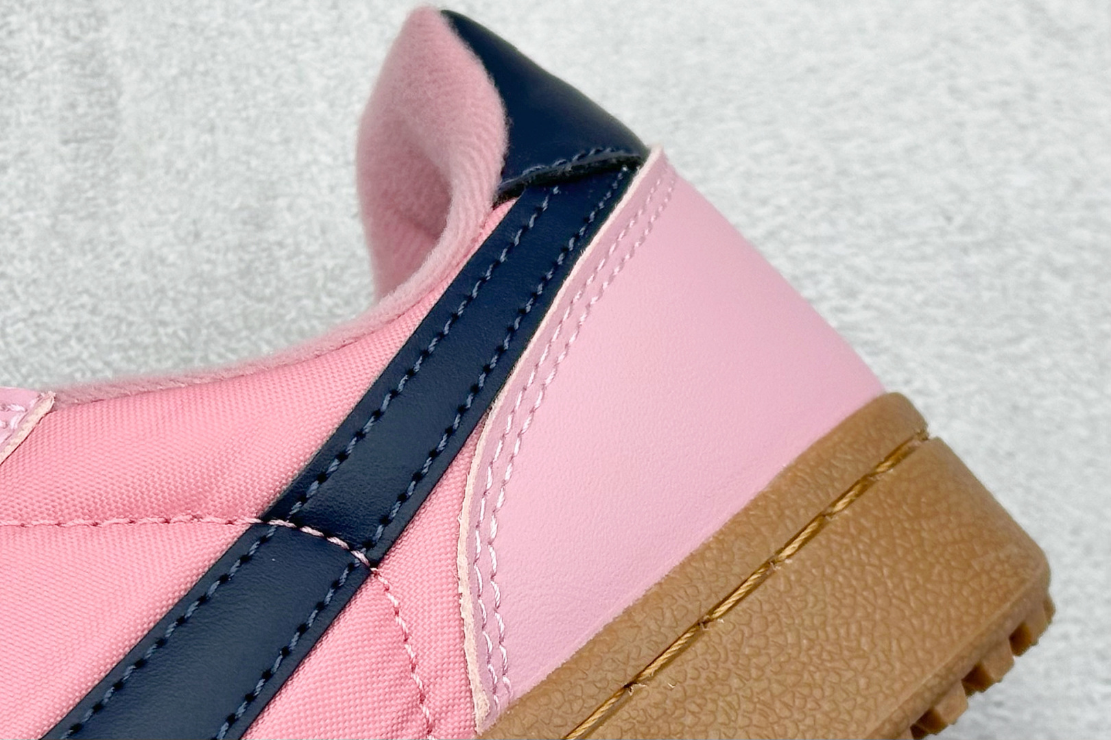 160 NK Field General 82 美式复古球鞋板鞋 随着复古球鞋 FZ5593-600-Chinese UA Cheap High Quatity Brand Clothes Bags handbags Sneakers wholesale wholesaler seller from China Factory suppliers Fashion Clothing Shoes best Quality Beautiful Price 160 NK Field General 82 美式复古球鞋板鞋 随着复古球鞋 FZ5593-600