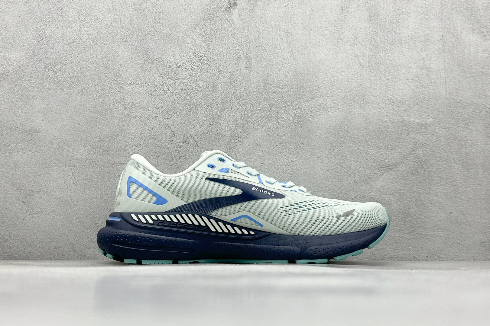 180 Z版 Brooks Adrenaline GTS 23 布鲁克斯网面运动鞋 120381 1B 471-Chinese UA Cheap High Quatity Brand Clothes Bags handbags Sneakers wholesale wholesaler seller from China Factory suppliers Fashion Clothing Shoes best Quality Beautiful Price 180 Z版 Brooks Adrenaline GTS 23 布鲁克斯网面运动鞋 120381 1B 471