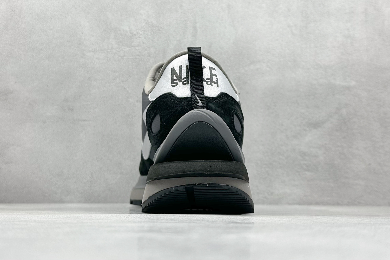 260 S版Sacai X NIKe vaporWaffle 华夫三代3.0 走秀重磅联名运动鞋 DD1875-300