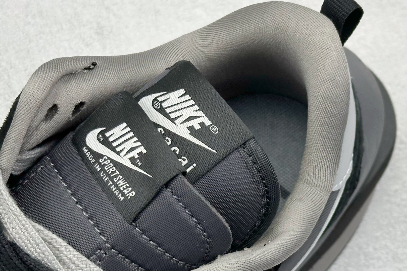 260 S版Sacai X NIKe vaporWaffle 华夫三代3.0 走秀重磅联名运动鞋 DD1875-300