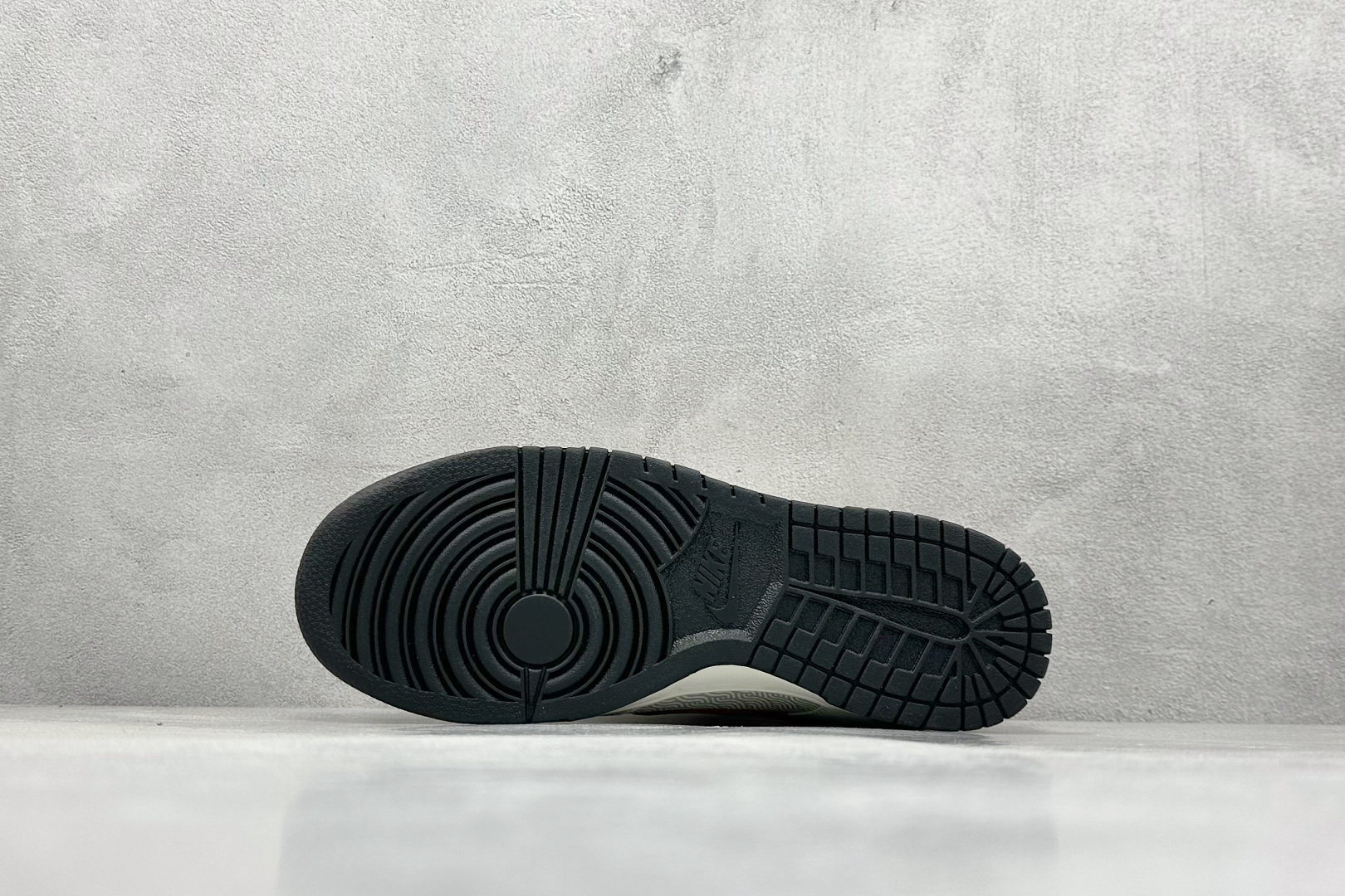 240 XC版 Nk SB Dunk Low 蛇年限定 祥云红勾 周年高端定制 低帮休闲板鞋 DJ2024-094