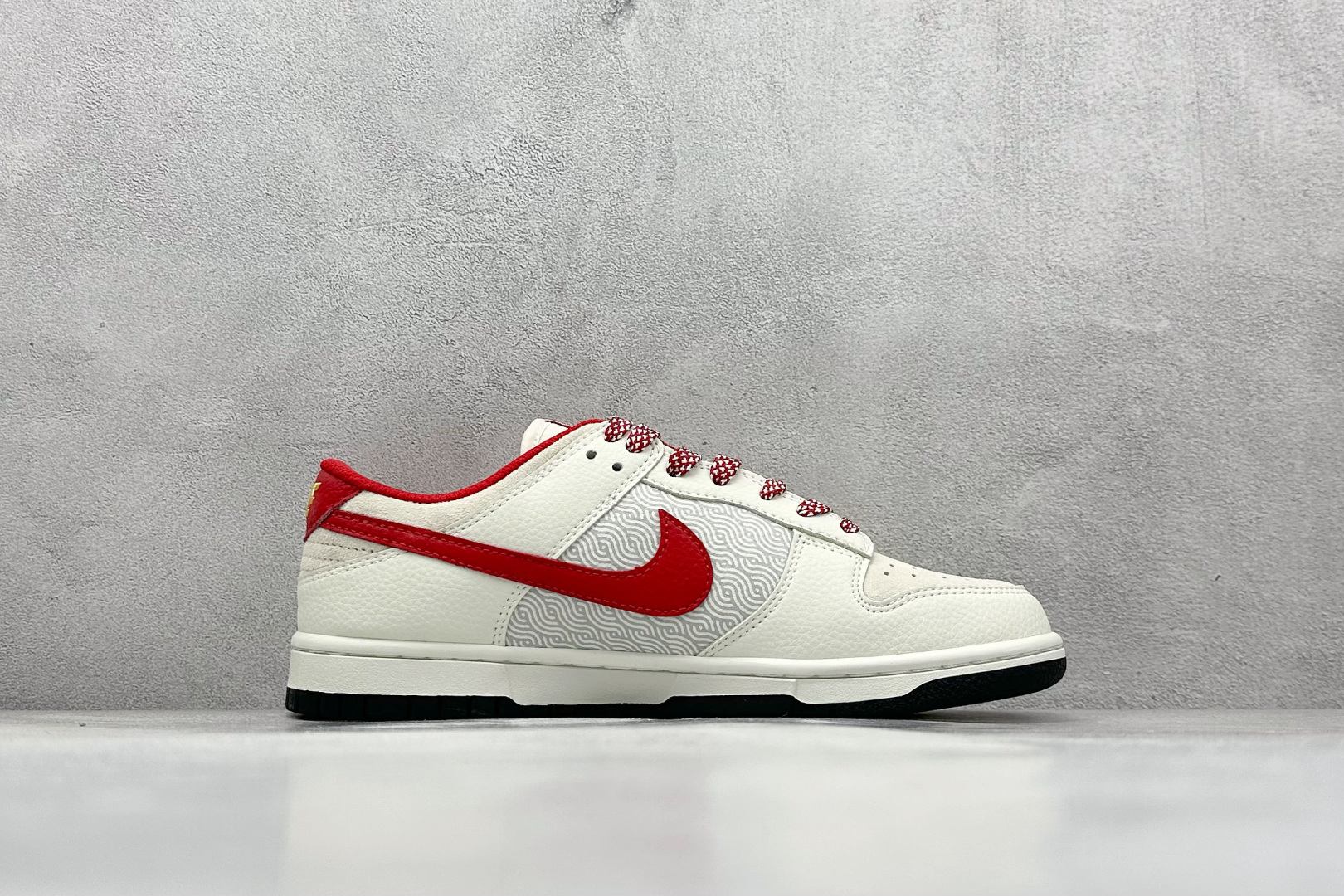 240 XC版 Nk SB Dunk Low 蛇年限定 祥云红勾 周年高端定制 低帮休闲板鞋 DJ2024-094