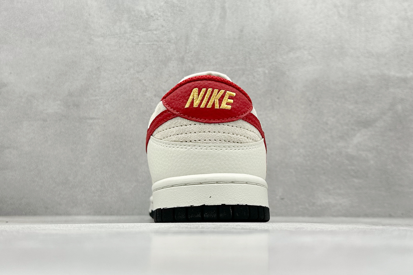 240 XC版 Nk SB Dunk Low 蛇年限定 祥云红勾 周年高端定制 低帮休闲板鞋 DJ2024-094