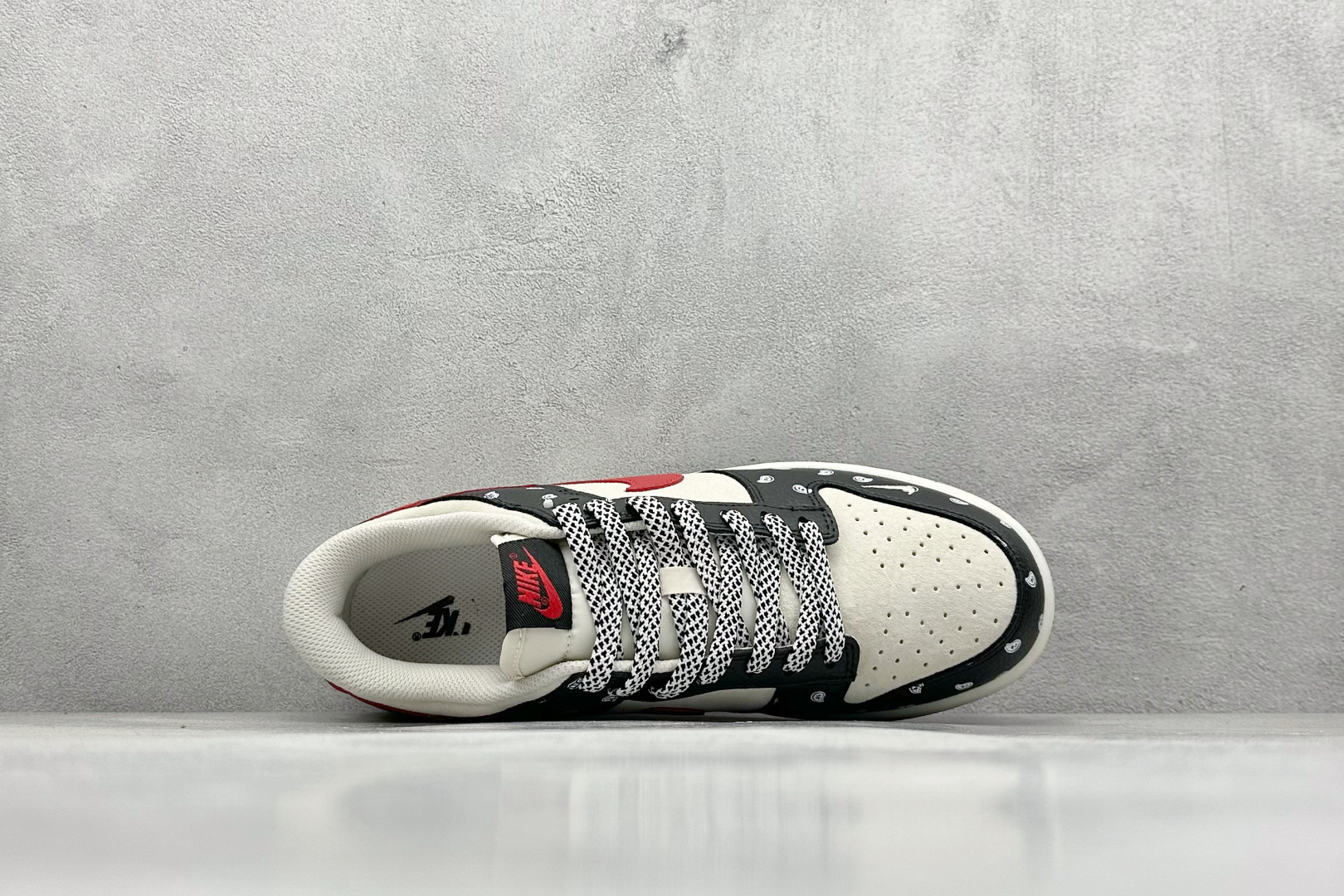 240 XC版 Nk SB Dunk Low 冠希联名 涂鸦红勾 周年高端定制 低帮休闲板鞋 DJ2024-101-Chinese UA Cheap High Quatity Brand Clothes Bags handbags Sneakers wholesale wholesaler seller from China Factory suppliers Fashion Clothing Shoes best Quality Beautiful Price 240 XC版 Nk SB Dunk Low 冠希联名 涂鸦红勾 周年高端定制 低帮休闲板鞋 DJ2024-101