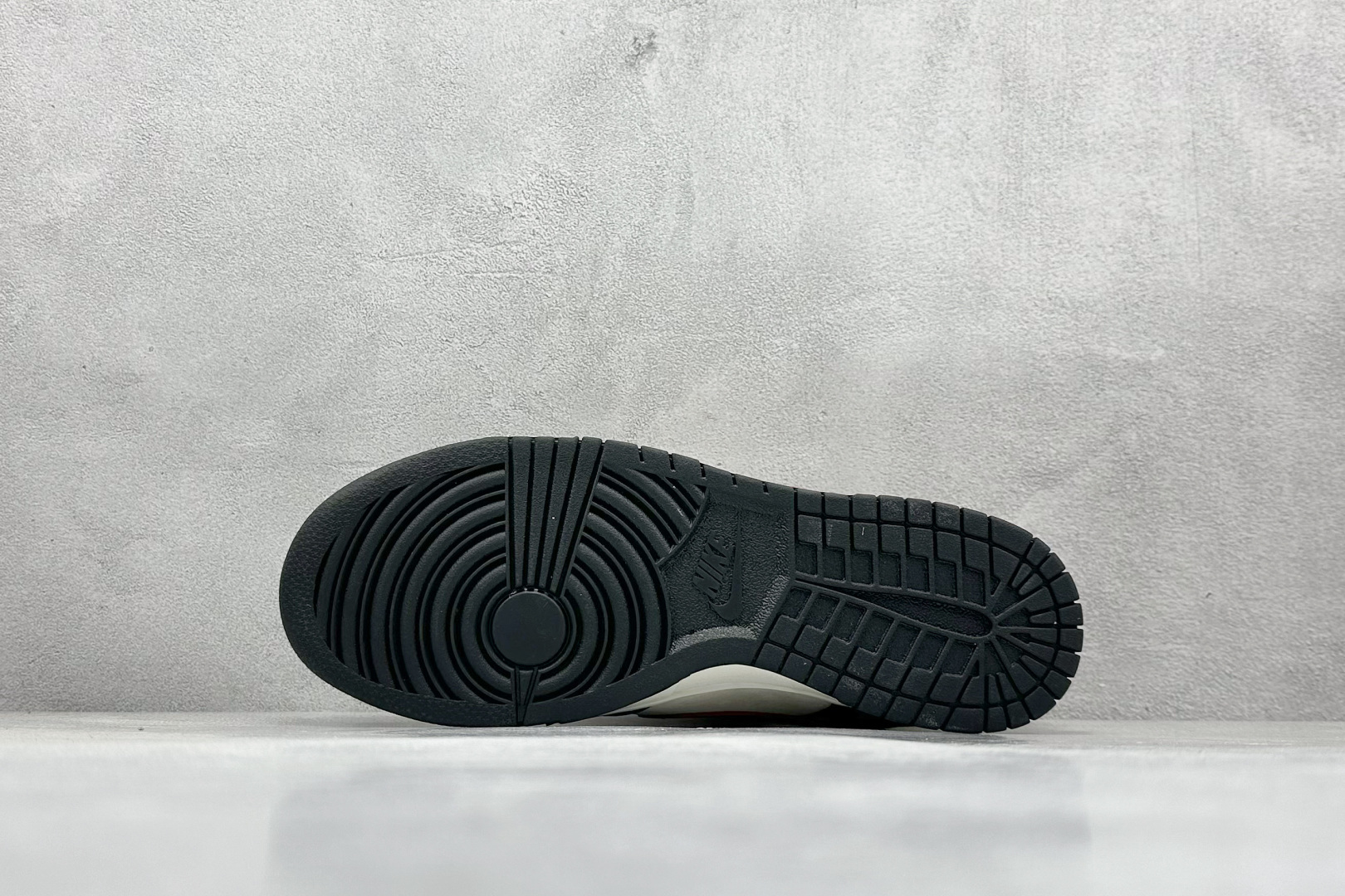 240 XC版 Nk SB Dunk Low 冠希联名 涂鸦红勾 周年高端定制 低帮休闲板鞋 DJ2024-101-Chinese UA Cheap High Quatity Brand Clothes Bags handbags Sneakers wholesale wholesaler seller from China Factory suppliers Fashion Clothing Shoes best Quality Beautiful Price 240 XC版 Nk SB Dunk Low 冠希联名 涂鸦红勾 周年高端定制 低帮休闲板鞋 DJ2024-101