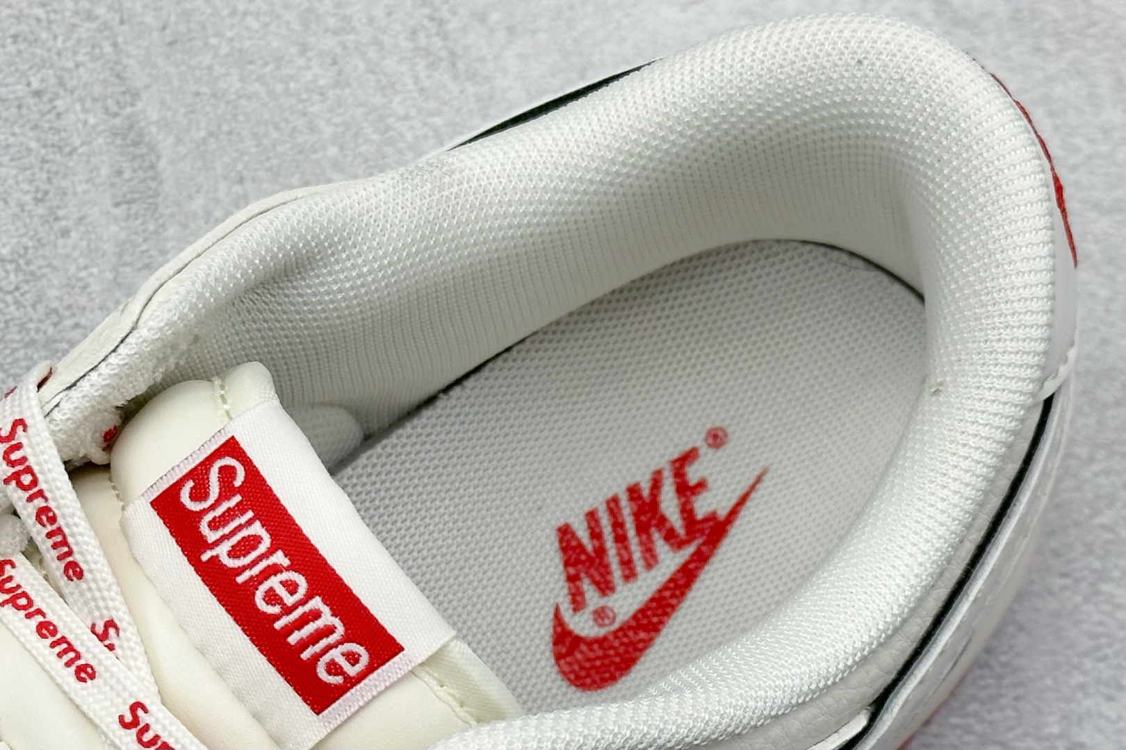 280 XC版Nike SB Dunk Low Supreme联名 双拼米红 周年高端定制 低帮休闲板鞋 XX3168-191-Chinese UA Cheap High Quatity Brand Clothes Bags handbags Sneakers wholesale wholesaler seller from China Factory suppliers Fashion Clothing Shoes best Quality Beautiful Price 280 XC版Nike SB Dunk Low Supreme联名 双拼米红 周年高端定制 低帮休闲板鞋 XX3168-191