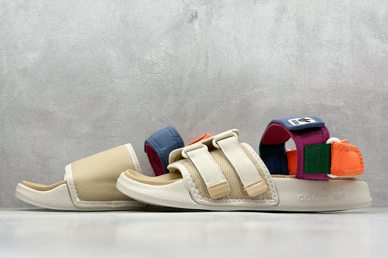 140 adidas originals Adilette Sandal 4.0 休闲运动 沙滩凉鞋 H03428