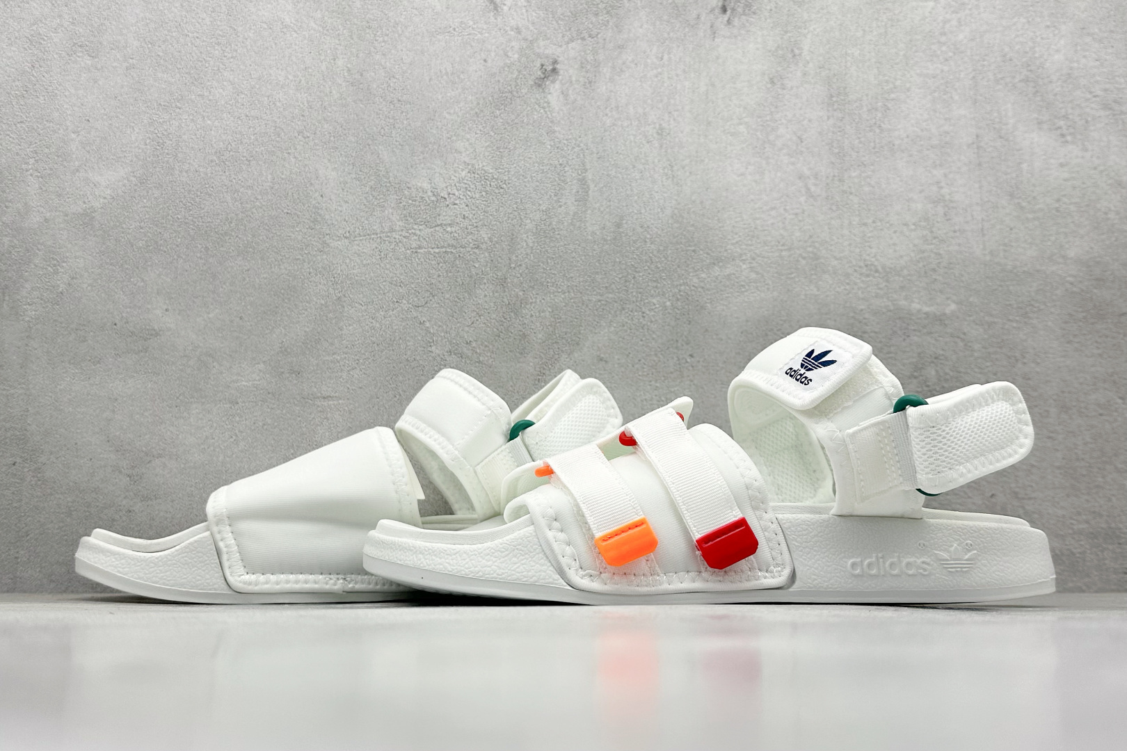 140 adidas originals Adilette Sandal 4.0 休闲运动 沙滩凉鞋 GZ8828-Chinese UA Cheap High Quatity Brand Clothes Bags handbags Sneakers wholesale wholesaler seller from China Factory suppliers Fashion Clothing Shoes best Quality Beautiful Price 140 adidas originals Adilette Sandal 4.0 休闲运动 沙滩凉鞋 GZ8828