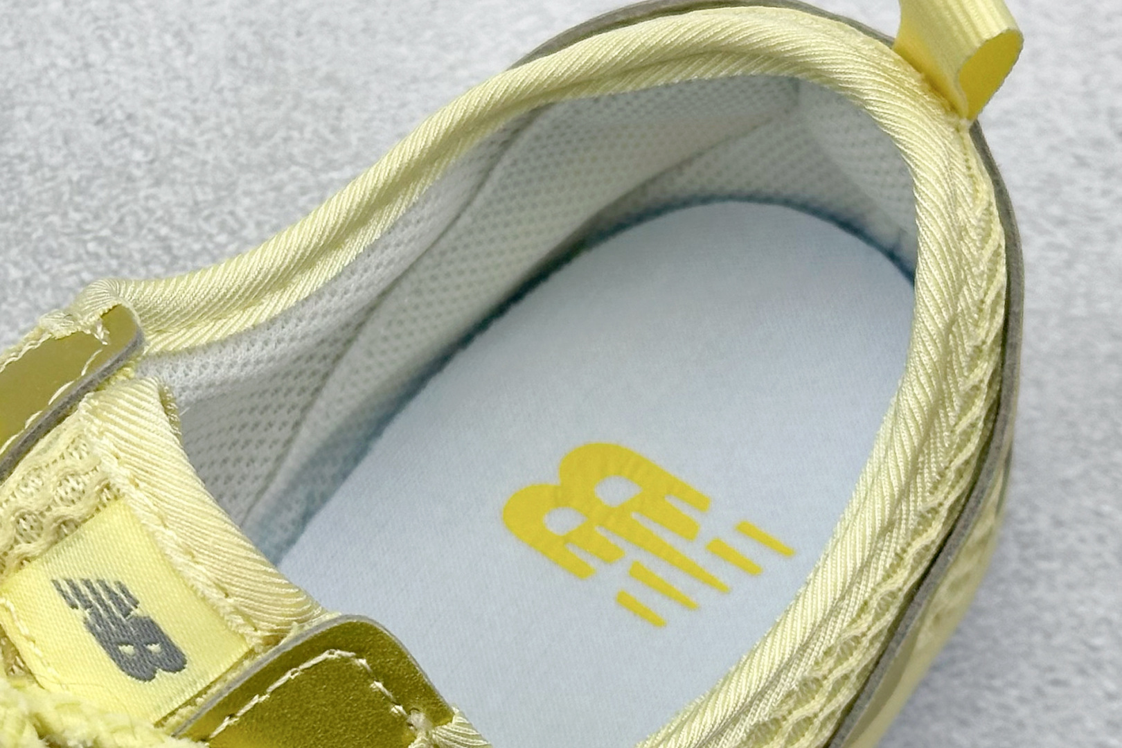 210 ISSEY MIYAKE/ x New Balance NB MT10O 舒适时尚 减震耐磨 低帮 生活休闲鞋 MT10OMB-Chinese UA Cheap High Quatity Brand Clothes Bags handbags Sneakers wholesale wholesaler seller from China Factory suppliers Fashion Clothing Shoes best Quality Beautiful Price 210 ISSEY MIYAKE/ x New Balance NB MT10O 舒适时尚 减震耐磨 低帮 生活休闲鞋 MT10OMB