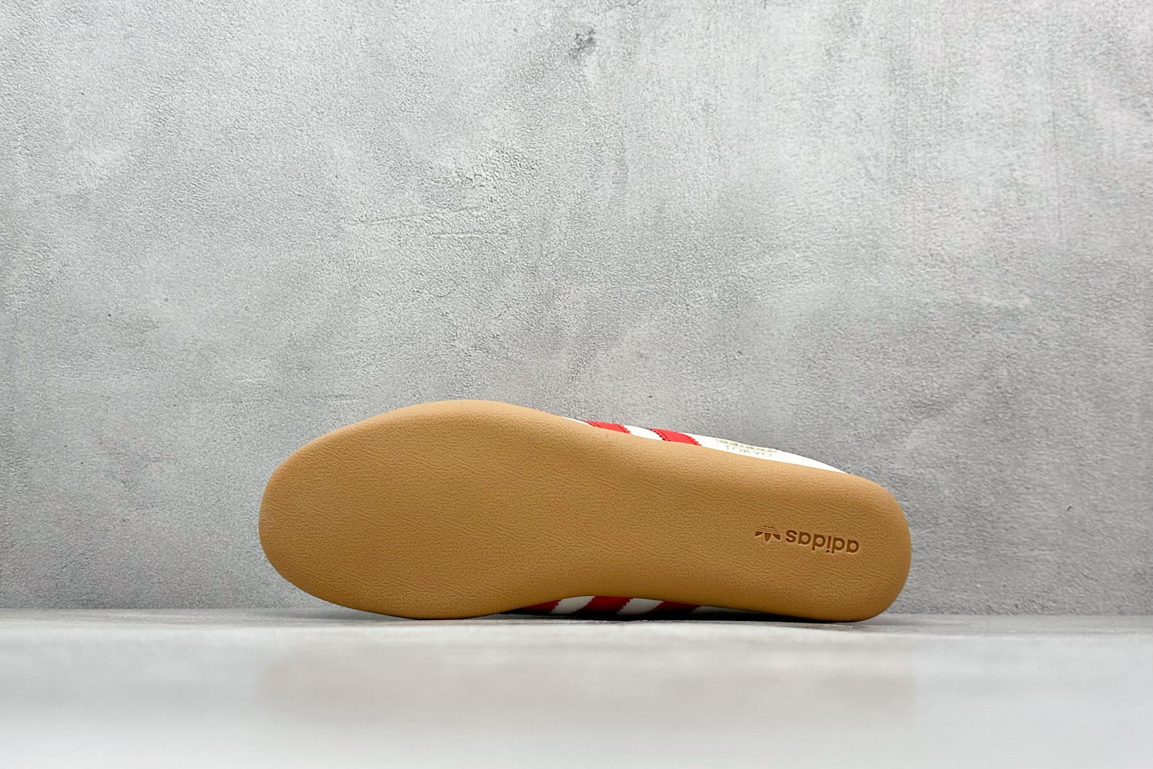 160 AD Originals TOKYO DECON W 东京限定 全新adidas Originals Tokyo W 系列复古百搭薄底德训风低帮休闲运动鞋 生胶底 JI3300-Chinese UA Cheap High Quatity Brand Clothes Bags handbags Sneakers wholesale wholesaler seller from China Factory suppliers Fashion Clothing Shoes best Quality Beautiful Price 160 AD Originals TOKYO DECON W 东京限定 全新adidas Originals Tokyo W 系列复古百搭薄底德训风低帮休闲运动鞋 生胶底 JI3300