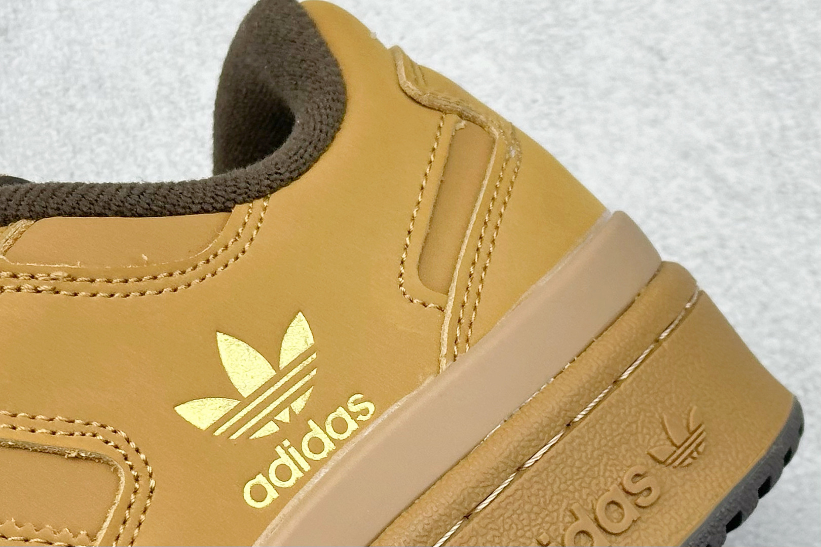 220 Adidas Forum Low CL 低帮百搭潮流休闲运动板鞋 ID0989-Chinese UA Cheap High Quatity Brand Clothes Bags handbags Sneakers wholesale wholesaler seller from China Factory suppliers Fashion Clothing Shoes best Quality Beautiful Price 220 Adidas Forum Low CL 低帮百搭潮流休闲运动板鞋 ID0989