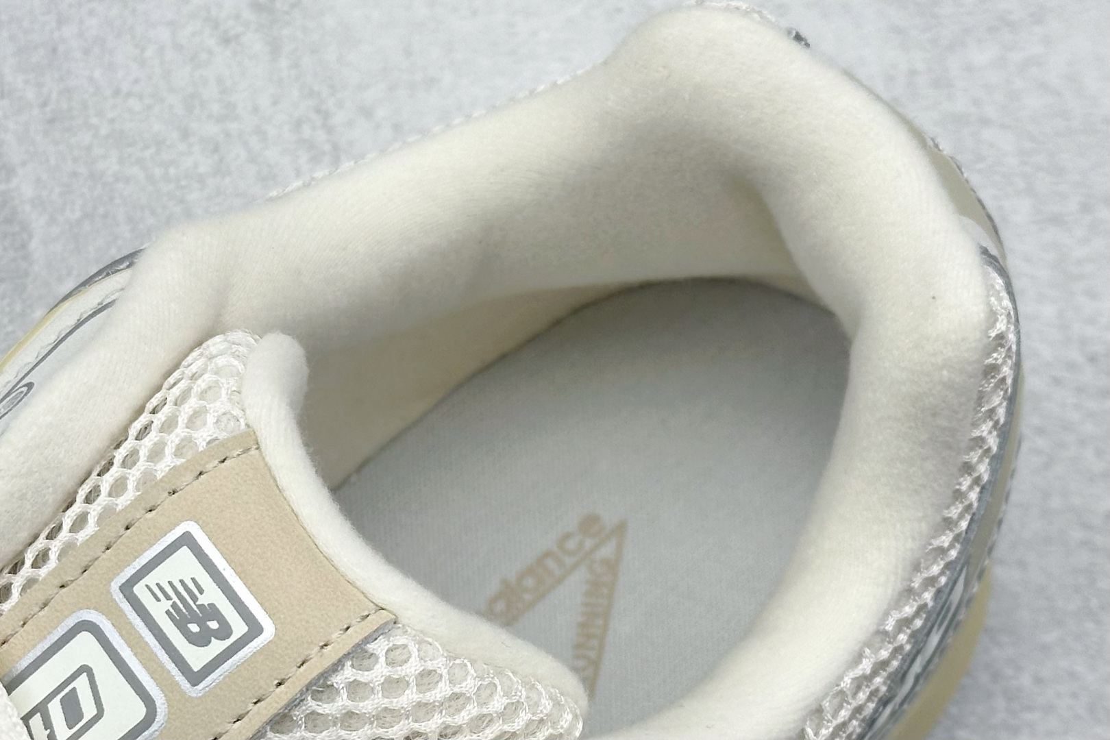 180 New Balance 740 复古跑鞋 U740PR2-Chinese UA Cheap High Quatity Brand Clothes Bags handbags Sneakers wholesale wholesaler seller from China Factory suppliers Fashion Clothing Shoes best Quality Beautiful Price 180 New Balance 740 复古跑鞋 U740PR2