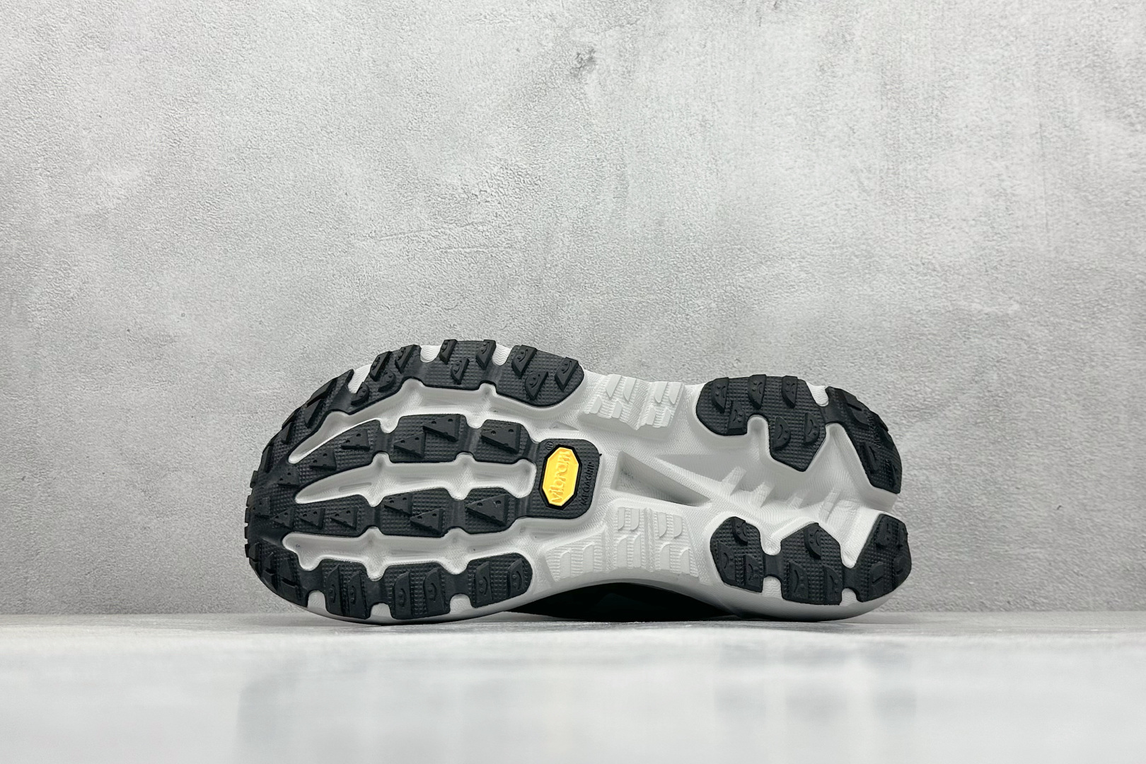 200 GX版Hoka Mafate Speed X 马法特厚底轻量山地跑步鞋 1161991/SLTG-Chinese UA Cheap High Quatity Brand Clothes Bags handbags Sneakers wholesale wholesaler seller from China Factory suppliers Fashion Clothing Shoes best Quality Beautiful Price 200 GX版Hoka Mafate Speed X 马法特厚底轻量山地跑步鞋 1161991/SLTG