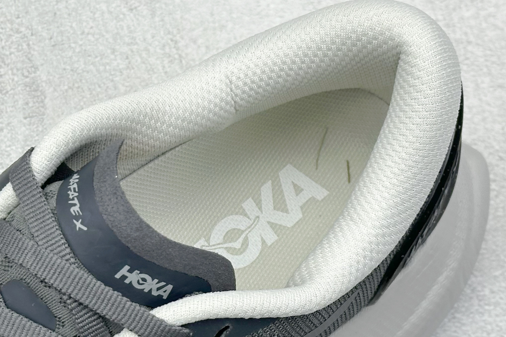 200 GX版Hoka Mafate Speed X 马法特厚底轻量山地跑步鞋 1161991/SLTG-Chinese UA Cheap High Quatity Brand Clothes Bags handbags Sneakers wholesale wholesaler seller from China Factory suppliers Fashion Clothing Shoes best Quality Beautiful Price 200 GX版Hoka Mafate Speed X 马法特厚底轻量山地跑步鞋 1161991/SLTG