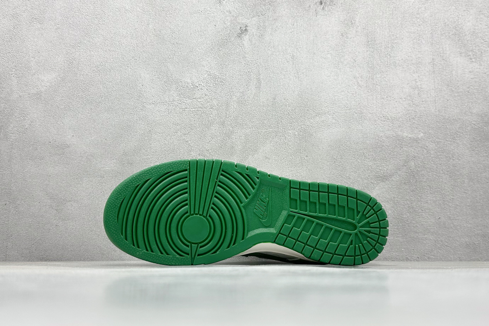 280 SC版Nike SB Dunk Low LV联名 绿色牛仔 周年高端定制 低帮休闲板鞋 SC9772-805-Chinese UA Cheap High Quatity Brand Clothes Bags handbags Sneakers wholesale wholesaler seller from China Factory suppliers Fashion Clothing Shoes best Quality Beautiful Price 280 SC版Nike SB Dunk Low LV联名 绿色牛仔 周年高端定制 低帮休闲板鞋 SC9772-805