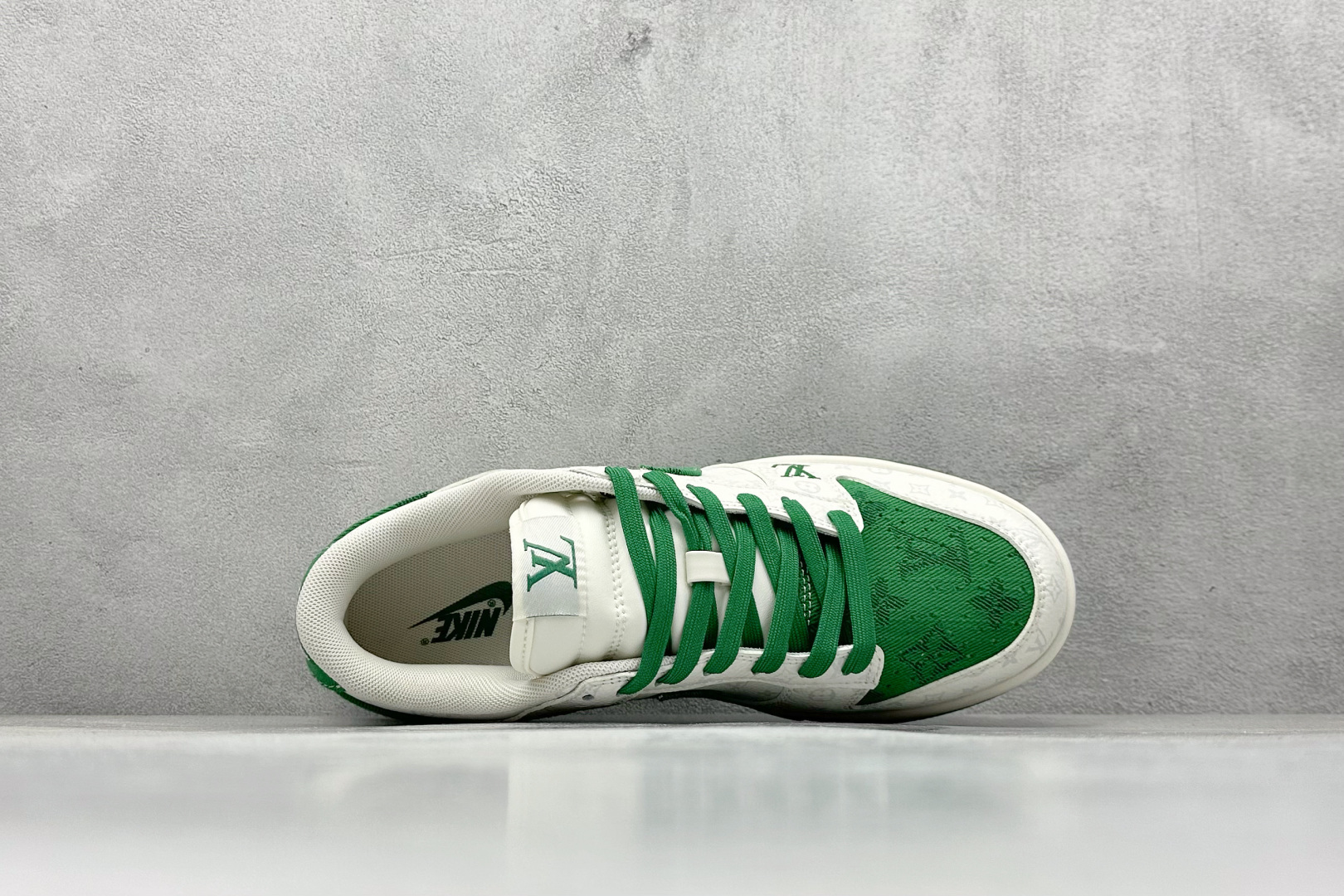 280 SC版Nike SB Dunk Low LV联名 绿色牛仔 周年高端定制 低帮休闲板鞋 SC9772-805-Chinese UA Cheap High Quatity Brand Clothes Bags handbags Sneakers wholesale wholesaler seller from China Factory suppliers Fashion Clothing Shoes best Quality Beautiful Price 280 SC版Nike SB Dunk Low LV联名 绿色牛仔 周年高端定制 低帮休闲板鞋 SC9772-805