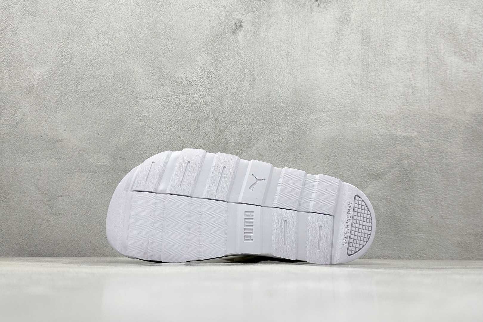 140 TG版Puma/彪马 RS-Sandal LRI 百搭潮流休闲运动魔术贴沙滩凉鞋 374862-01